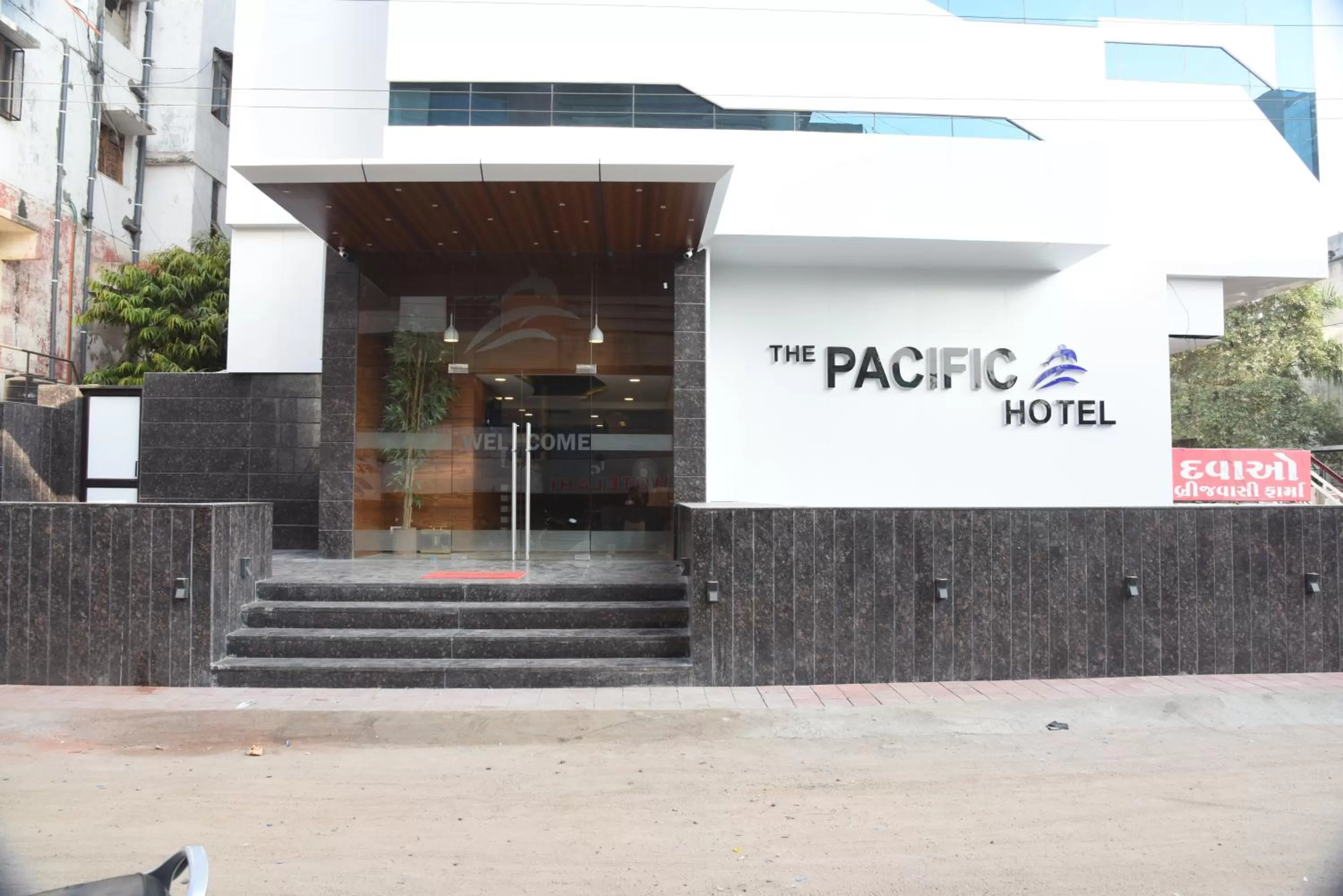 Facade/entrance in The Pacific Hotel