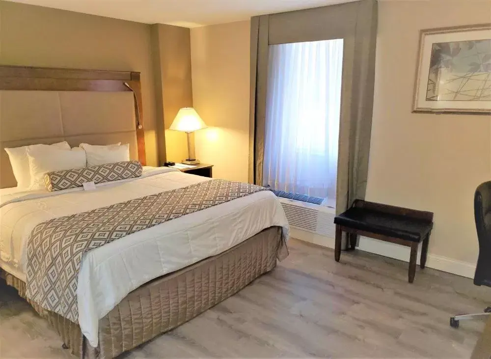 King Room in Clayton Plaza Hotel & Extended Stay King Room in Clayton Plaza Hotel & Extended Stay