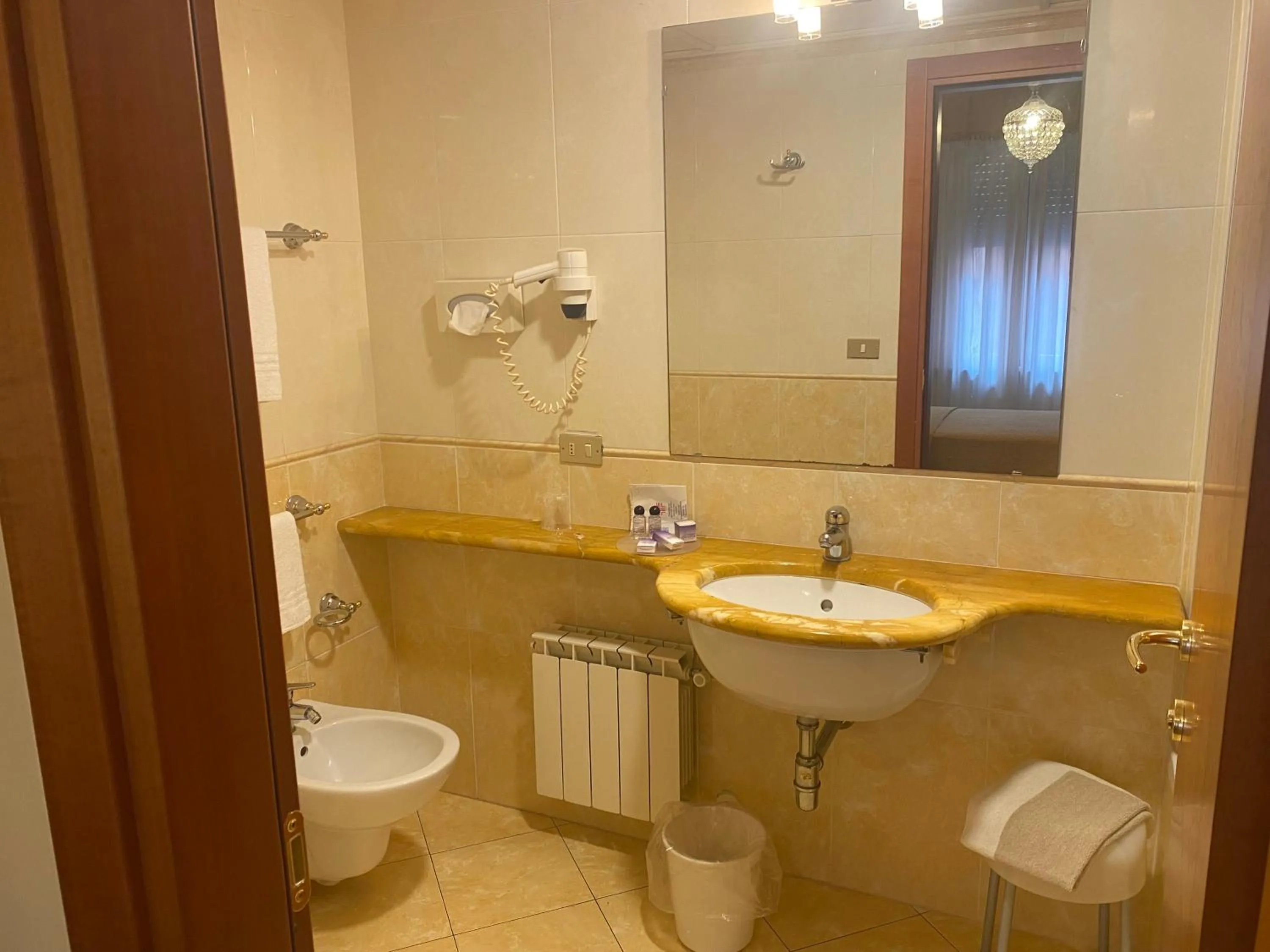 Bathroom in Hotel Milan Speranza Au Lac