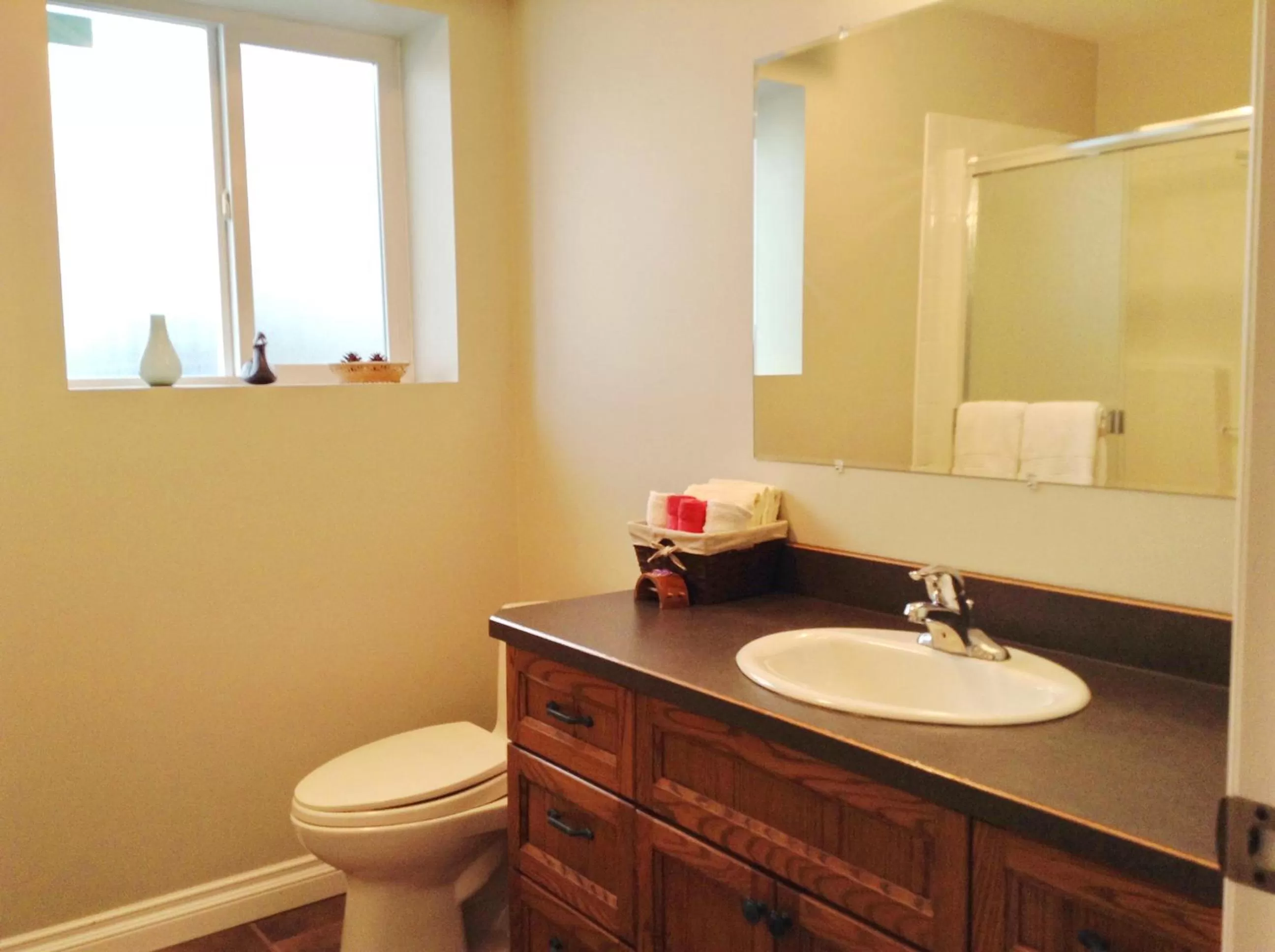 Bathroom in Hope Springs Eternal Bed and Breakfast