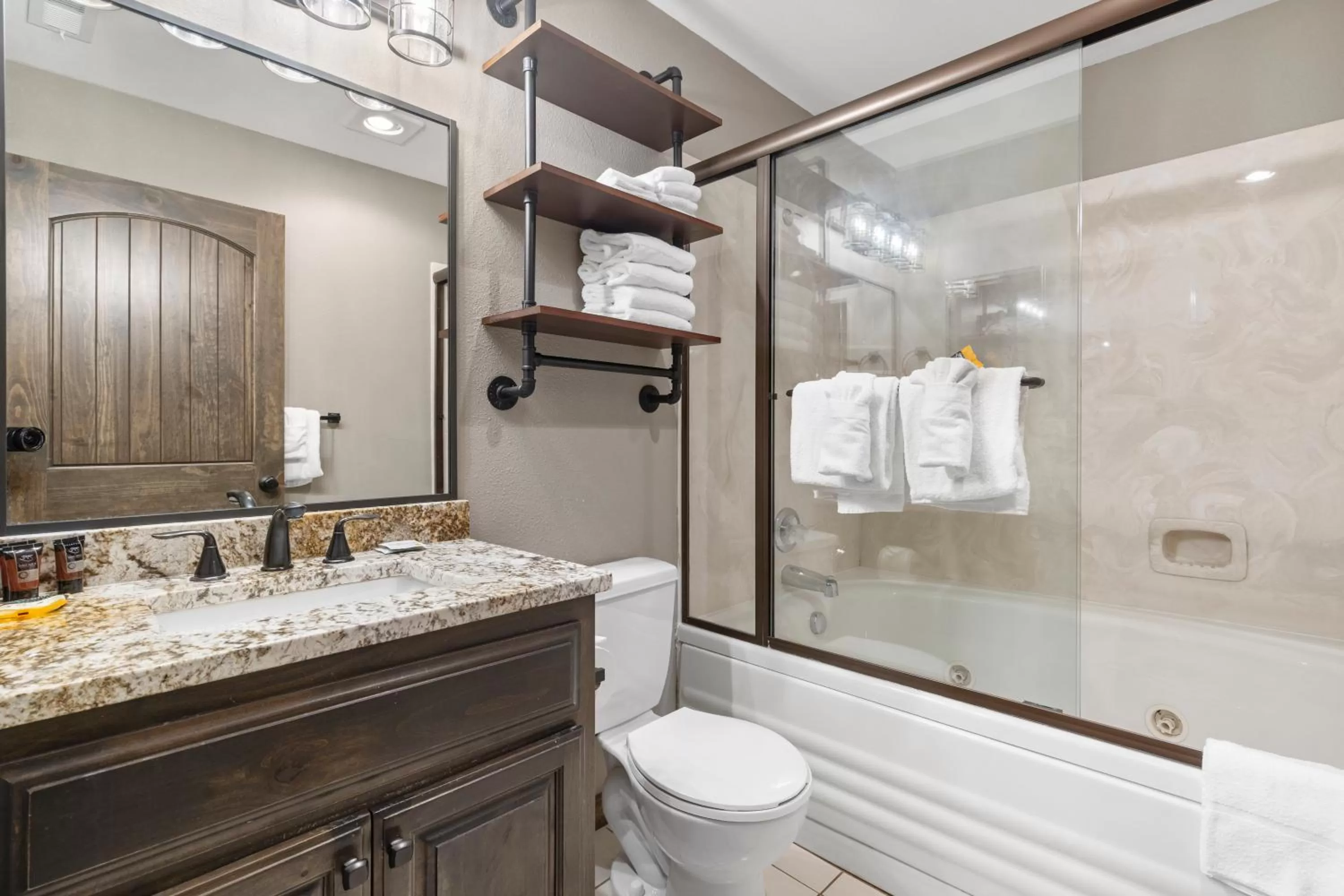 Bathroom in Table Rock Resorts at Indian Point