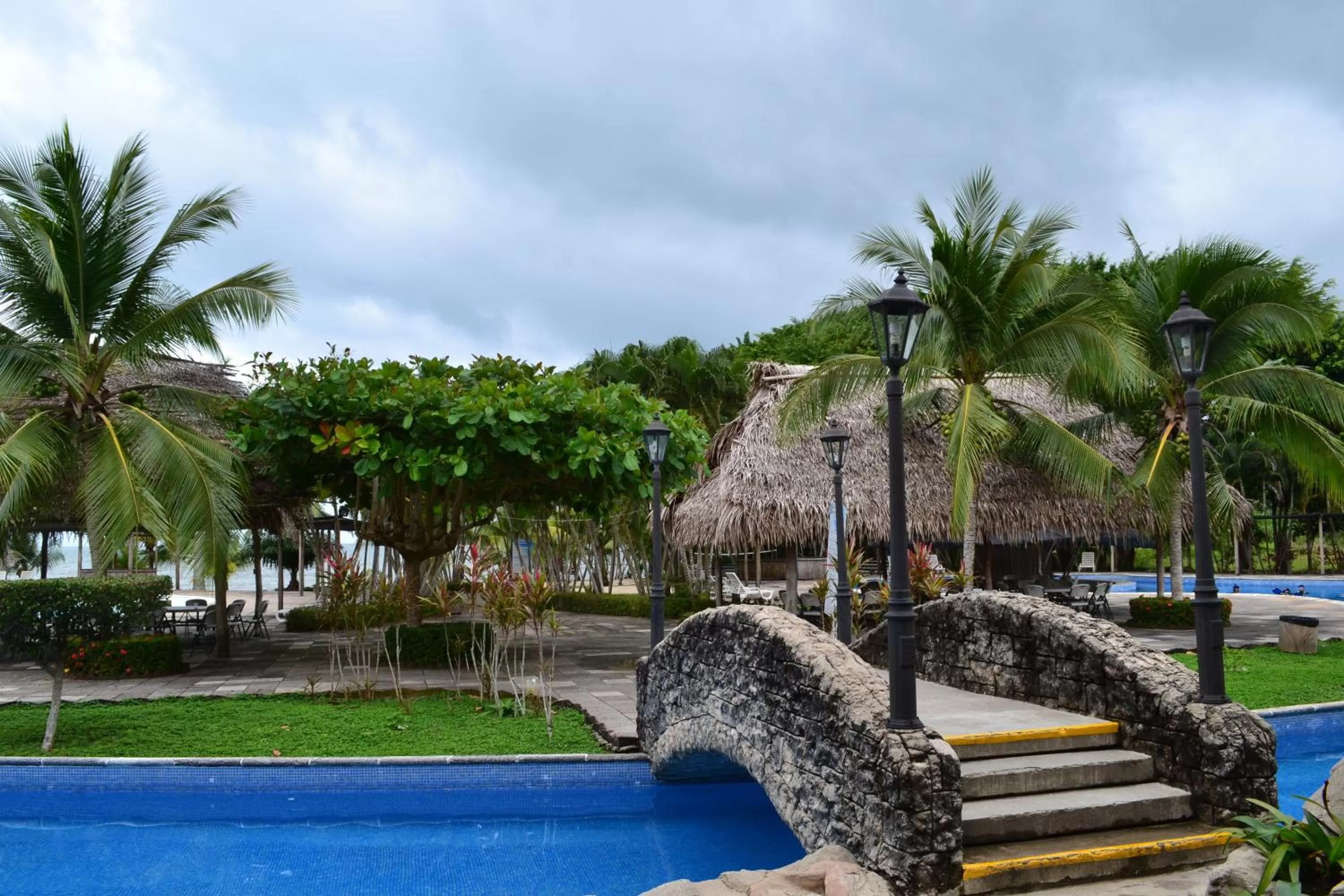 Swimming pool in Amatique Bay Hotel