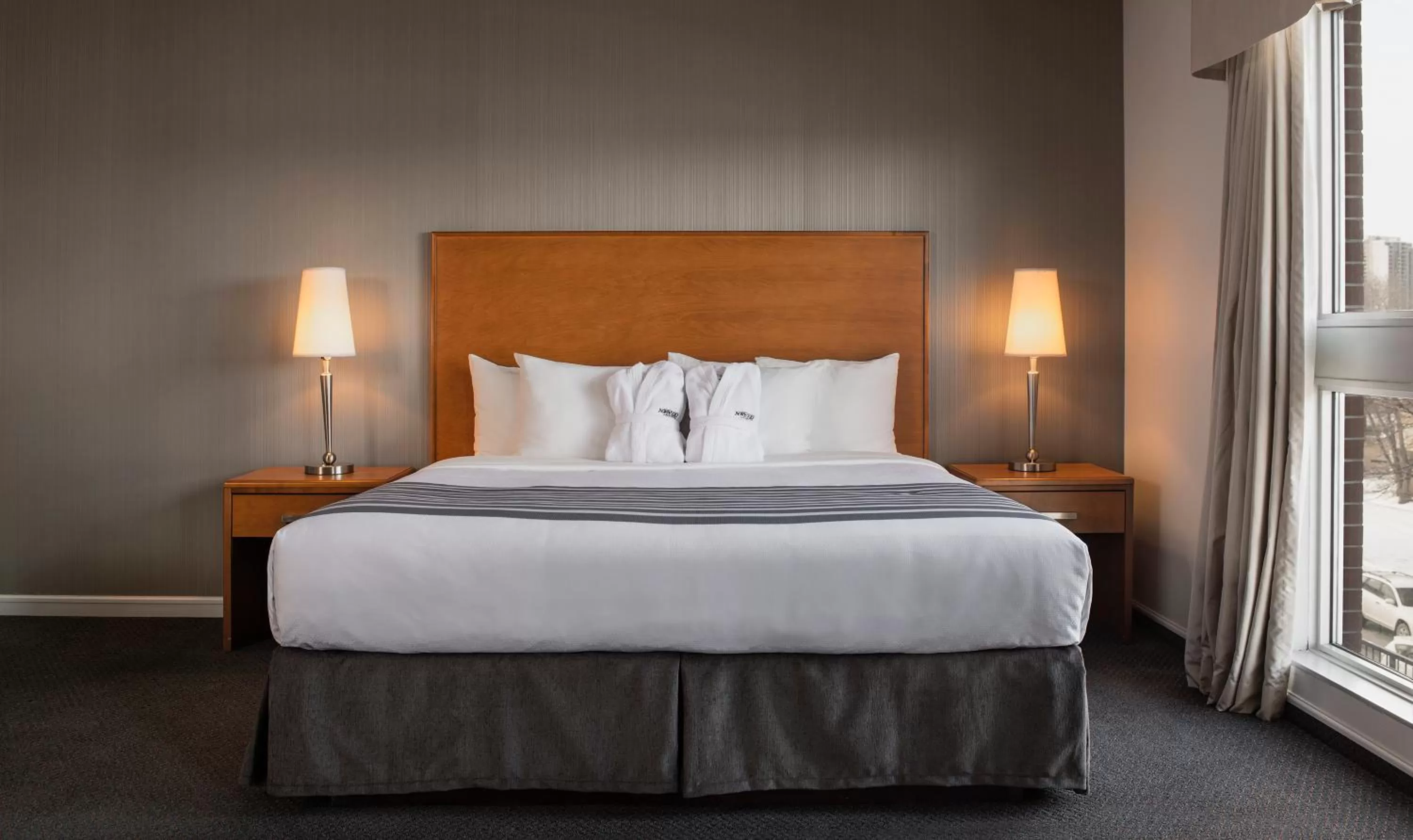 Day, Bed in Norwood Hotel