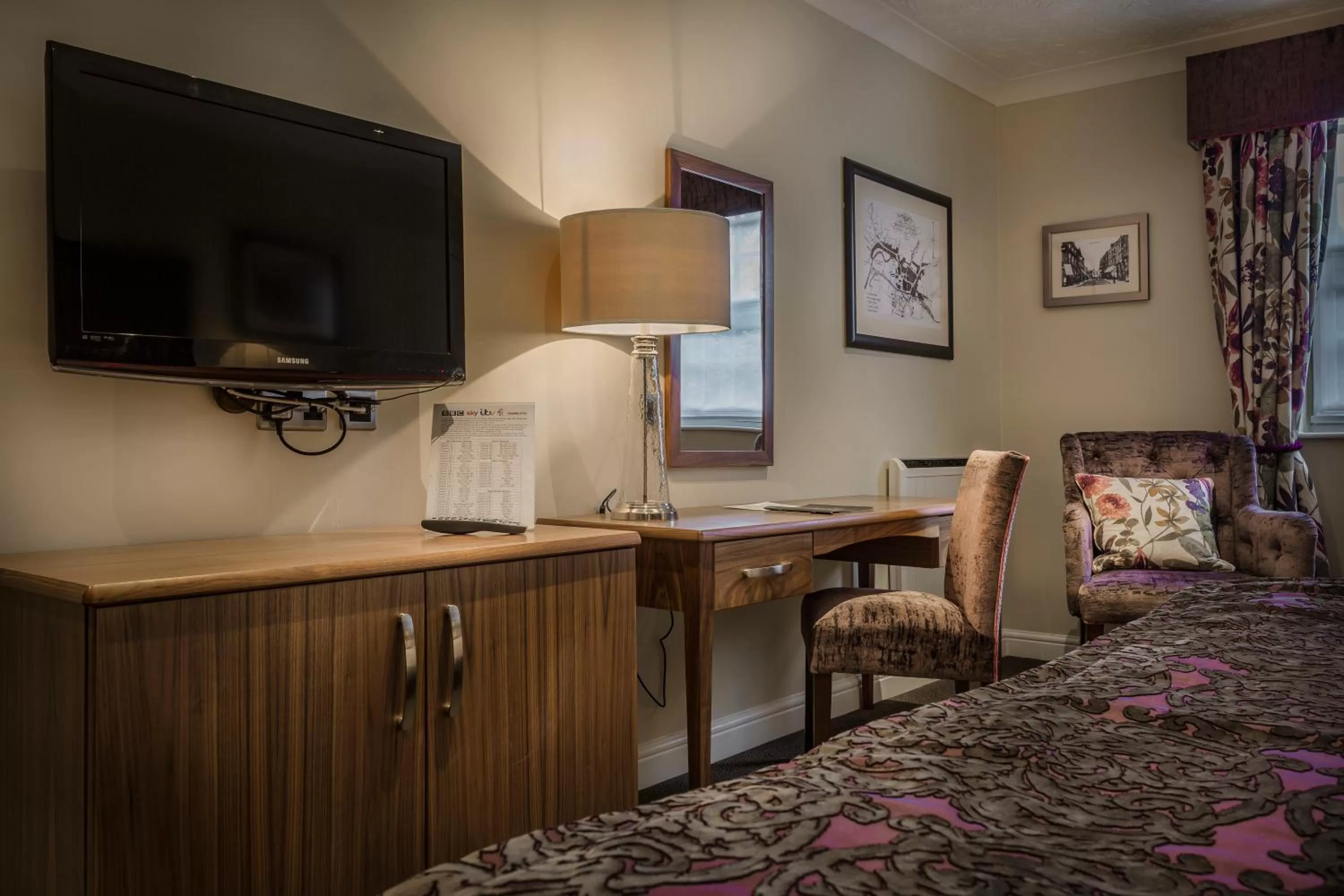 Bedroom, Bed in The Admiral Rodney Hotel, Horncastle, Lincolnshire - The Coaching Inn Group