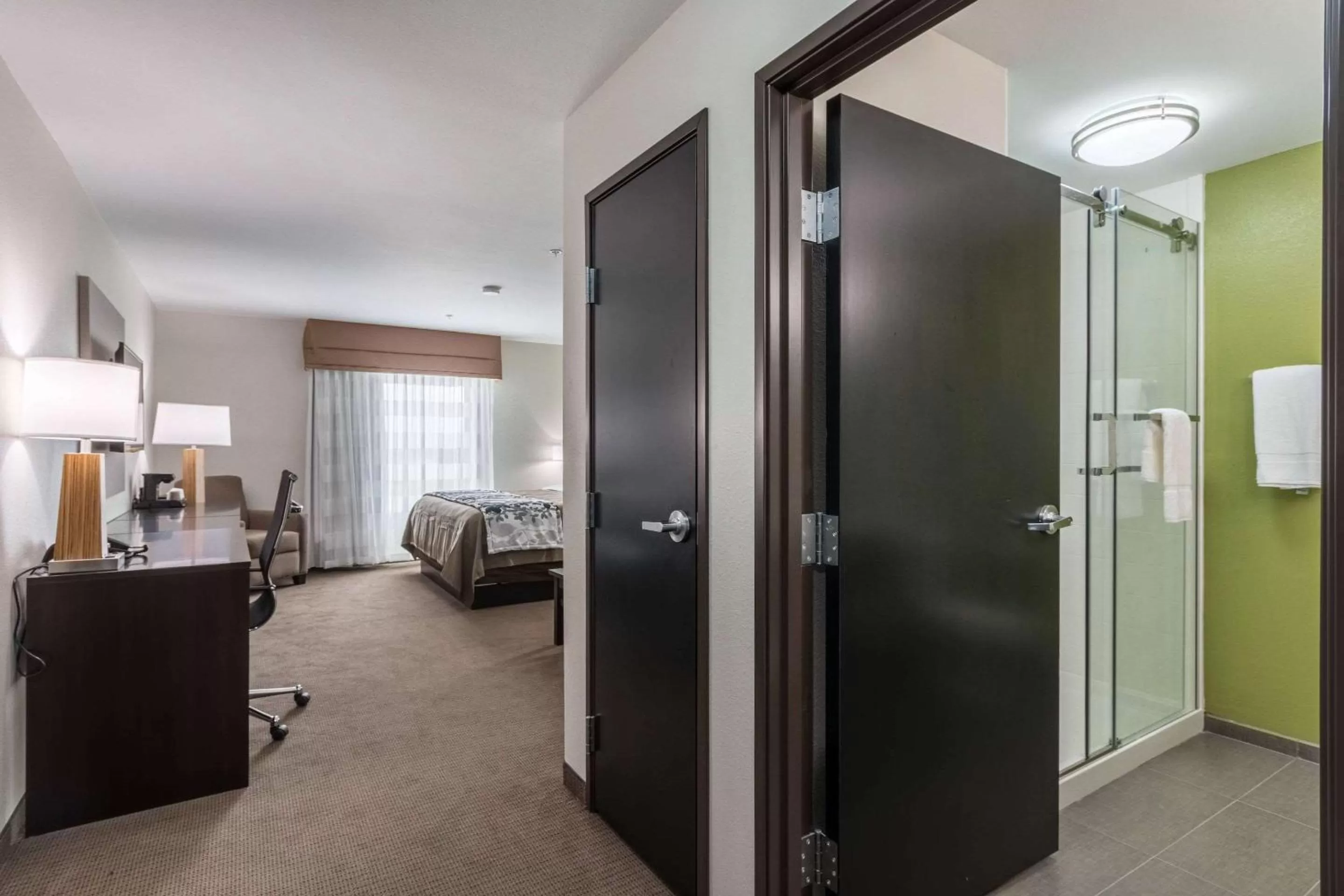 Photo of the whole room in Sleep Inn & Suites College Station near University