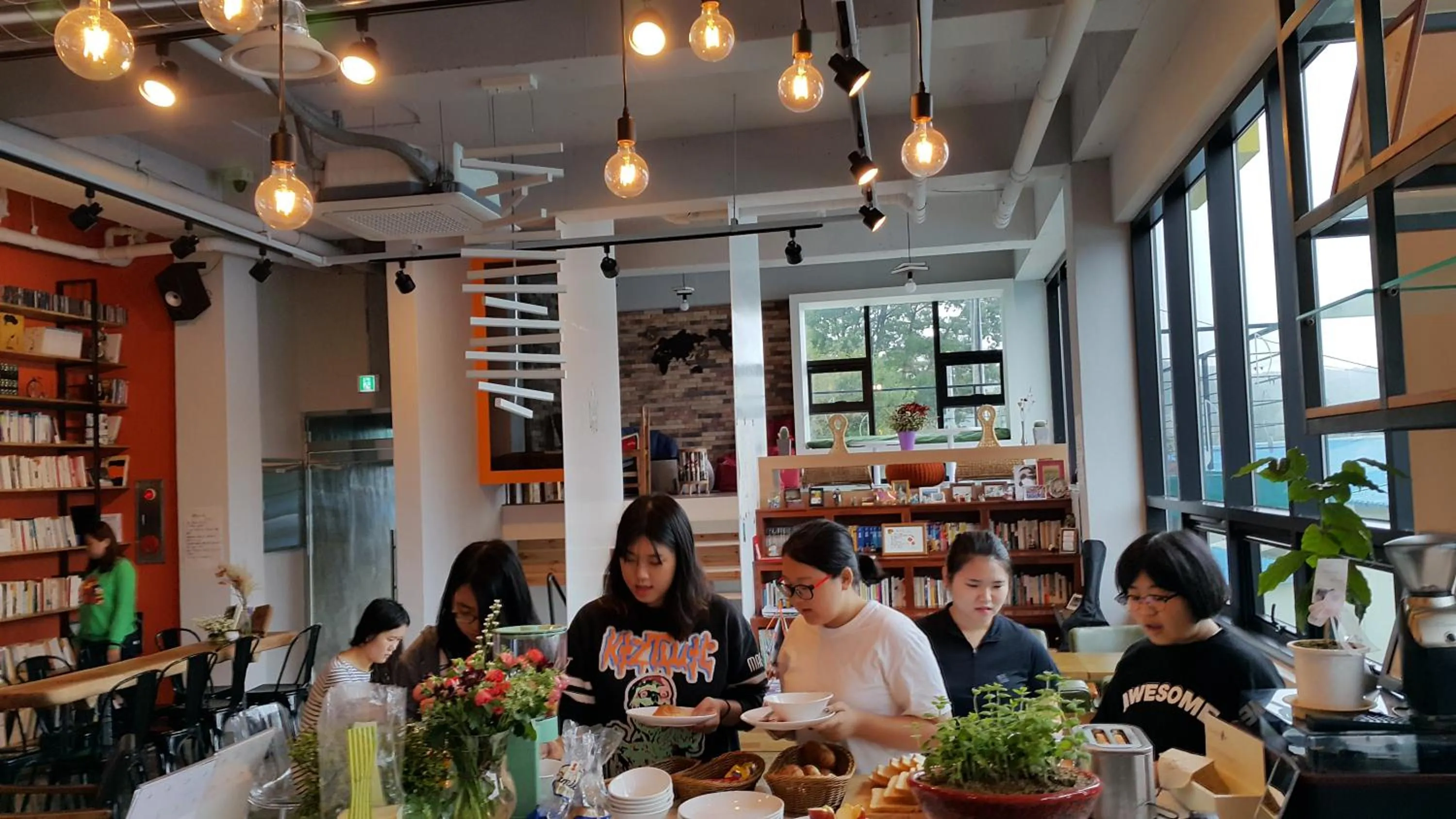 Lounge or bar in Andong Poong-gyung HOSTEL n LIBRARY