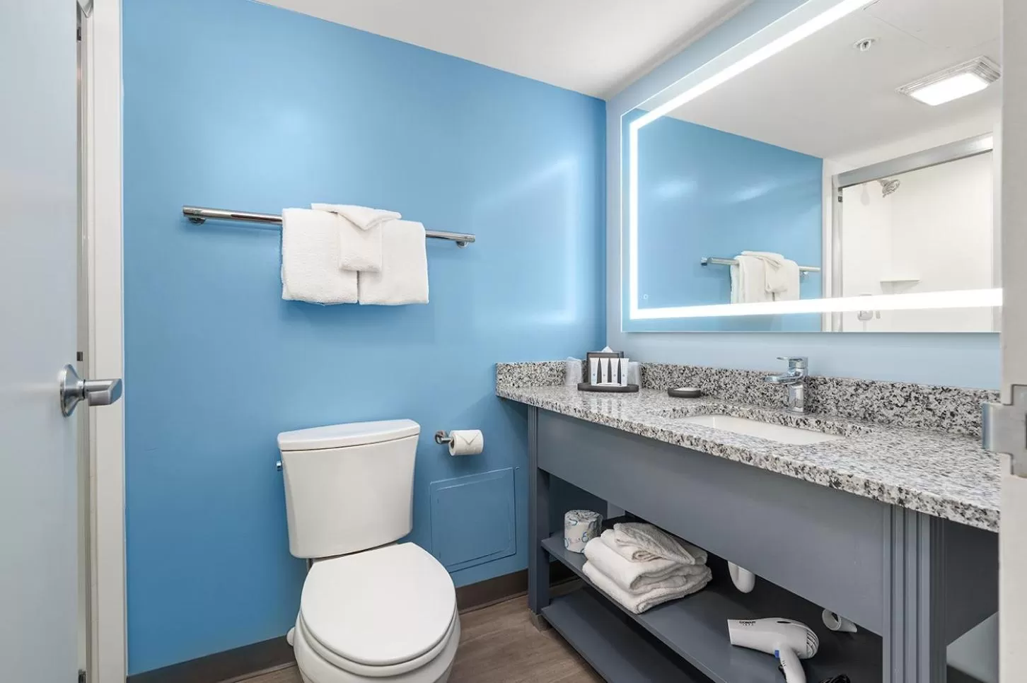 Bathroom in Fenwick Inn