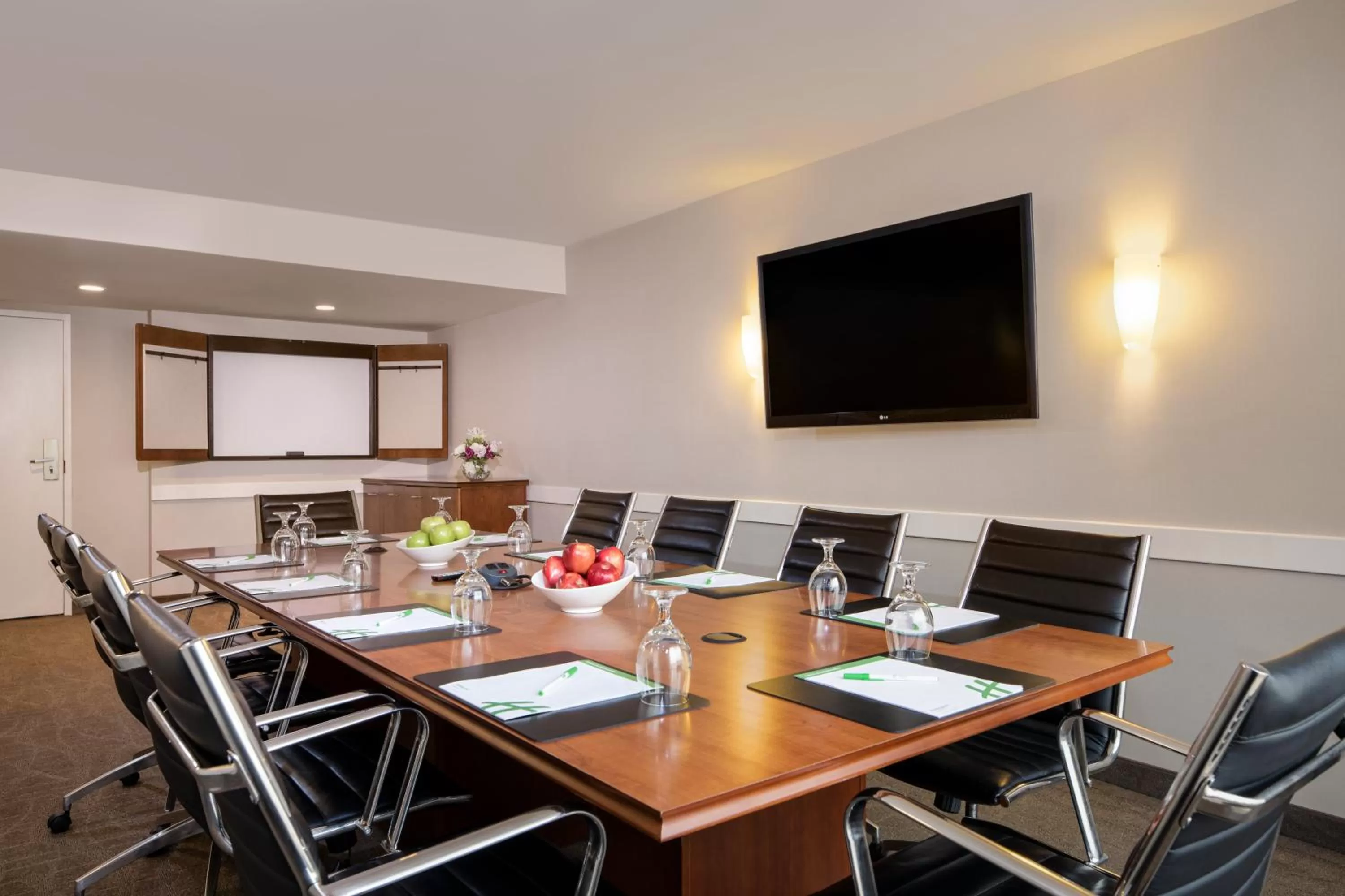 Meeting/conference room in Holiday Inn Columbia East-Jessup by IHG