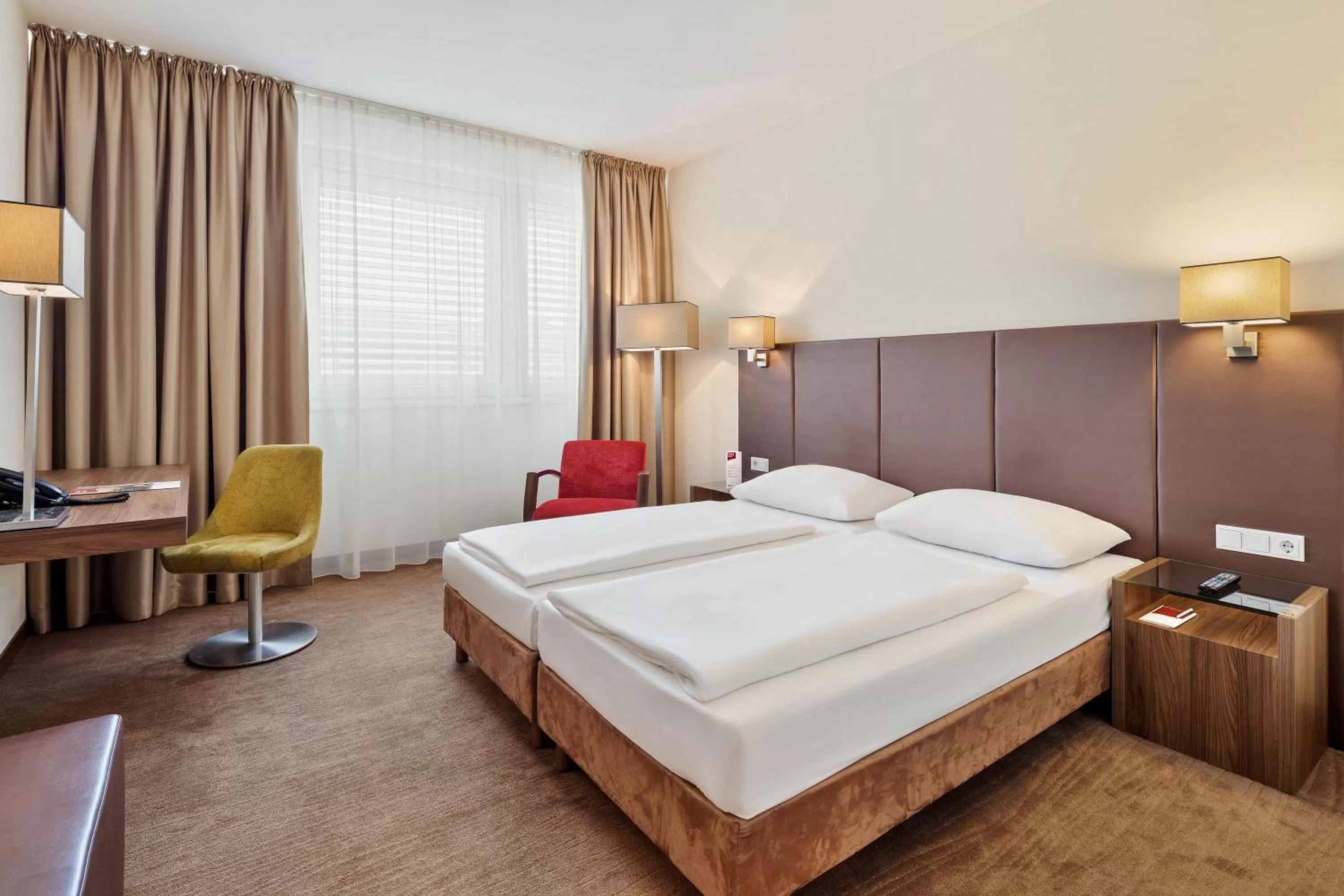 Bed in Austria Trend Hotel Doppio Wien