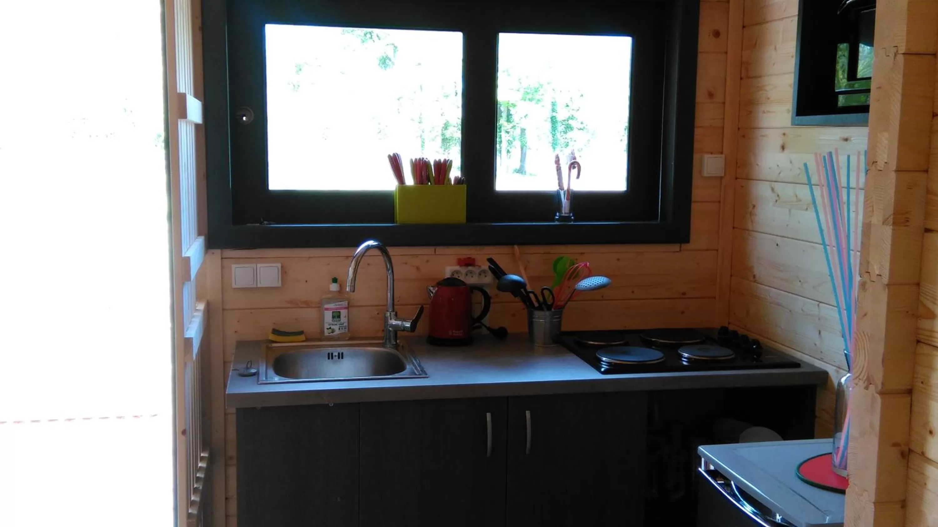 Kitchen or kitchenette in Le Village de la Champagne - Slowmoov