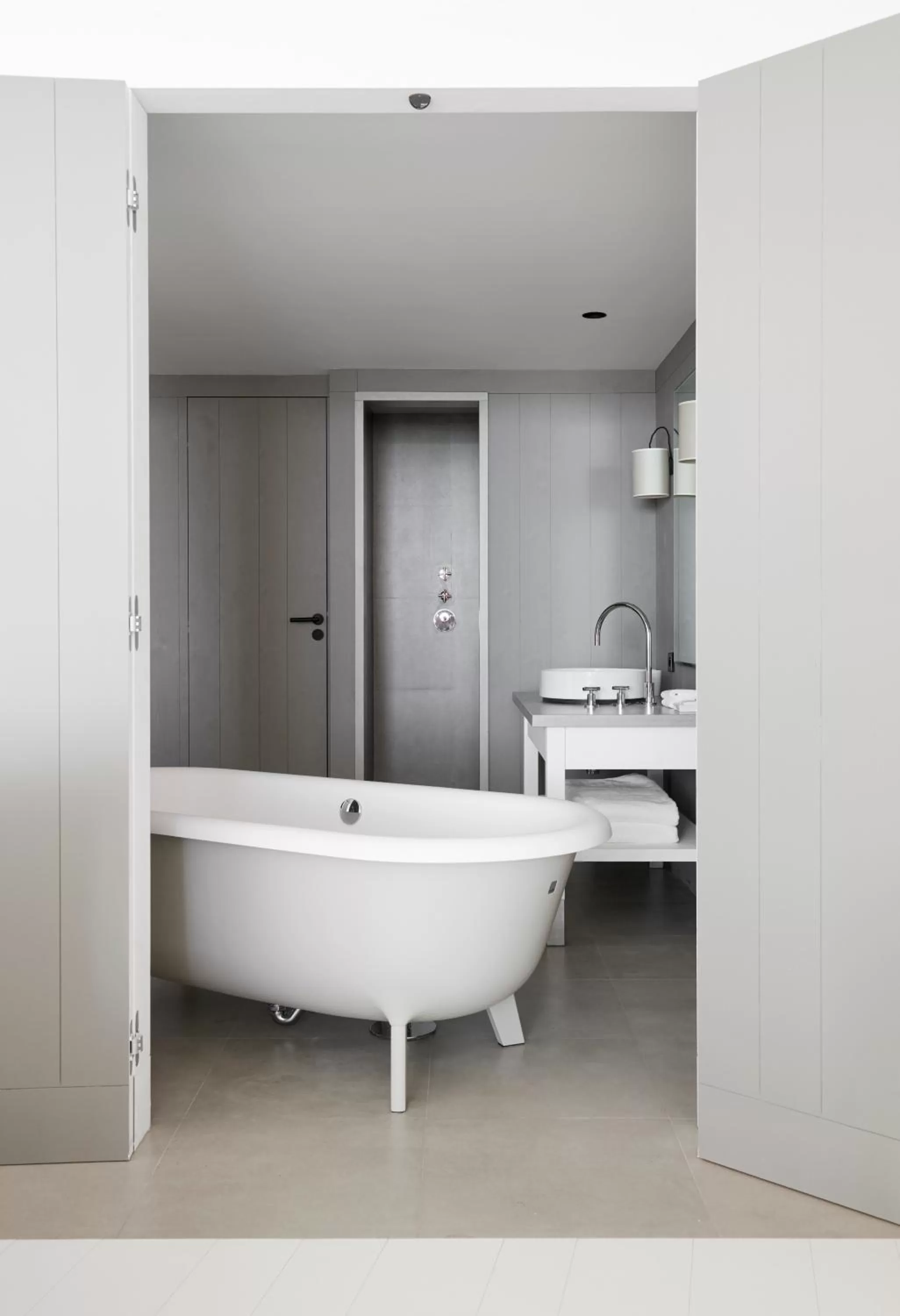 Bathroom in Hôtel Plage Palace & Spa