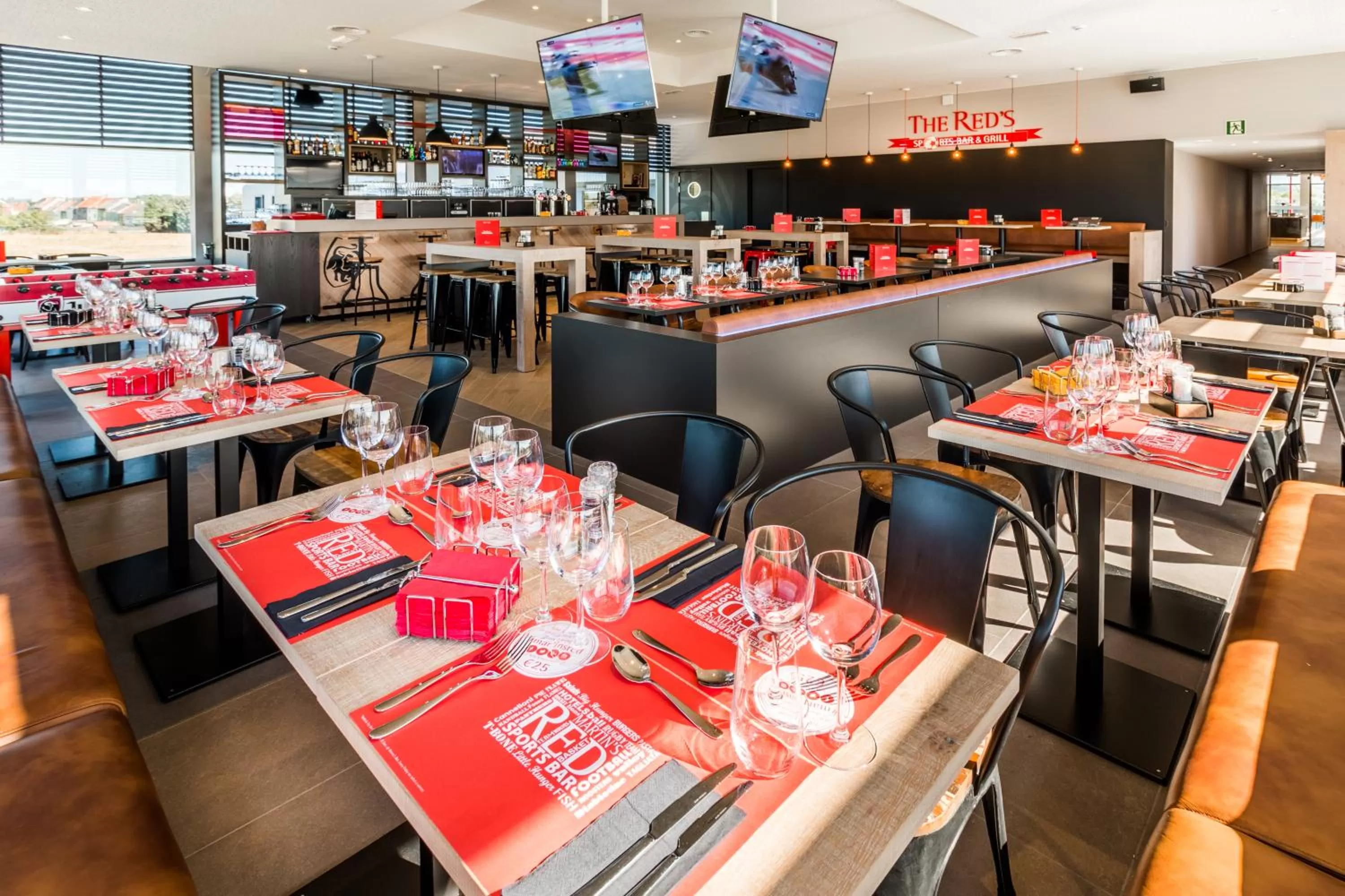 Restaurant/places to eat in Martin's Red