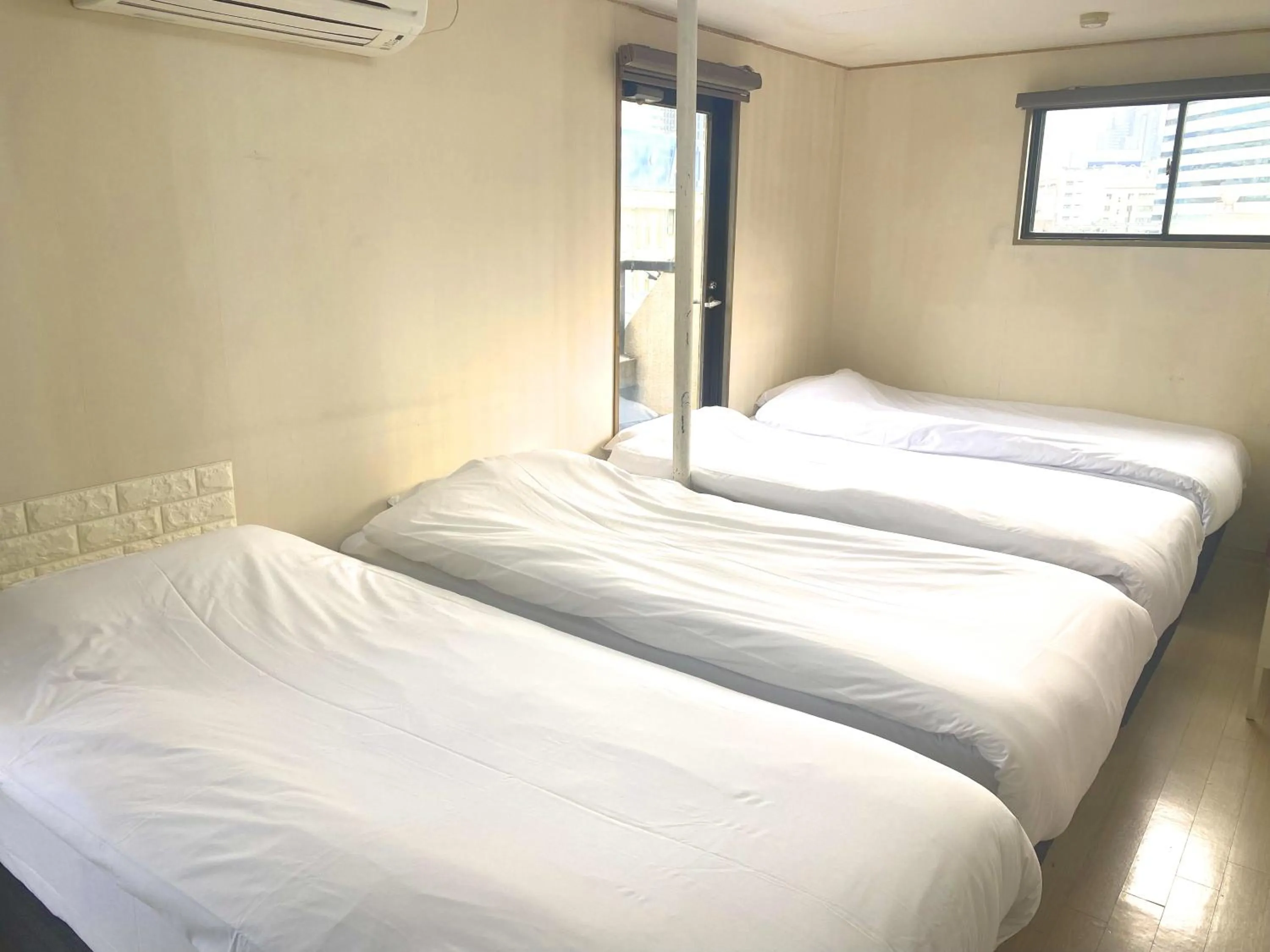 Hotel Empire in Shinjuku