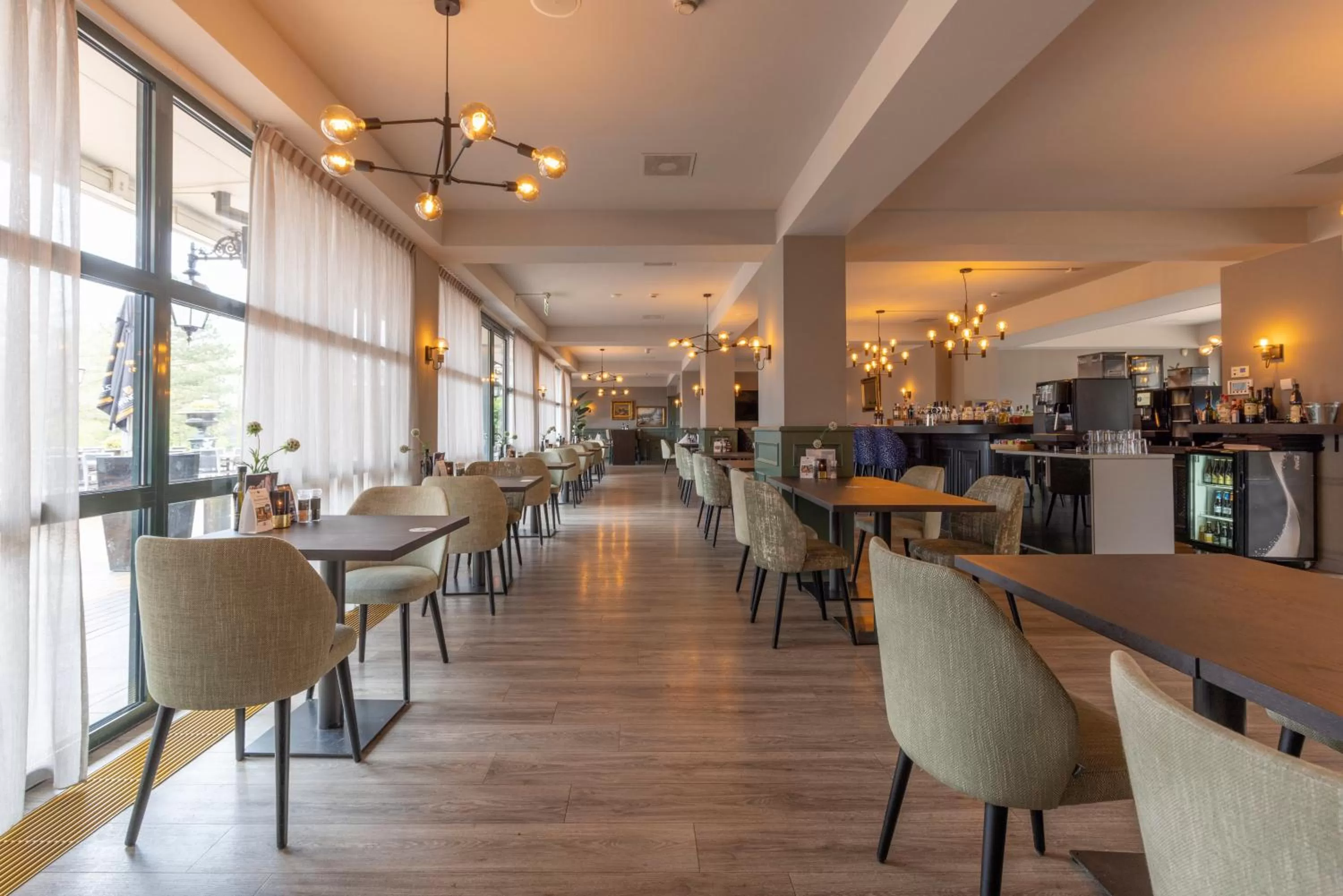 Restaurant/places to eat in Fletcher Familiehotel De Hunzebergen