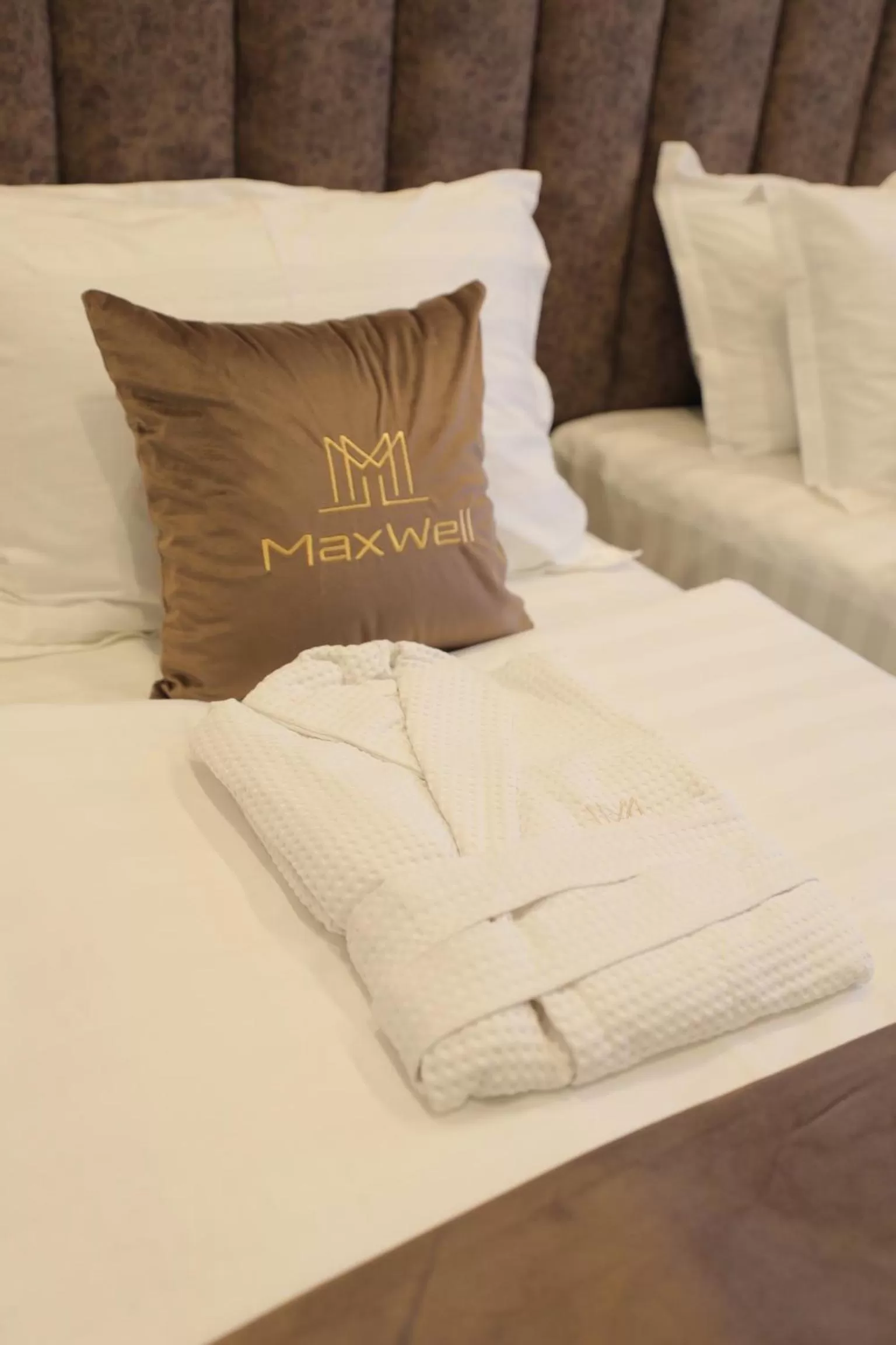 Bed in MaxWell Hotel & SPA