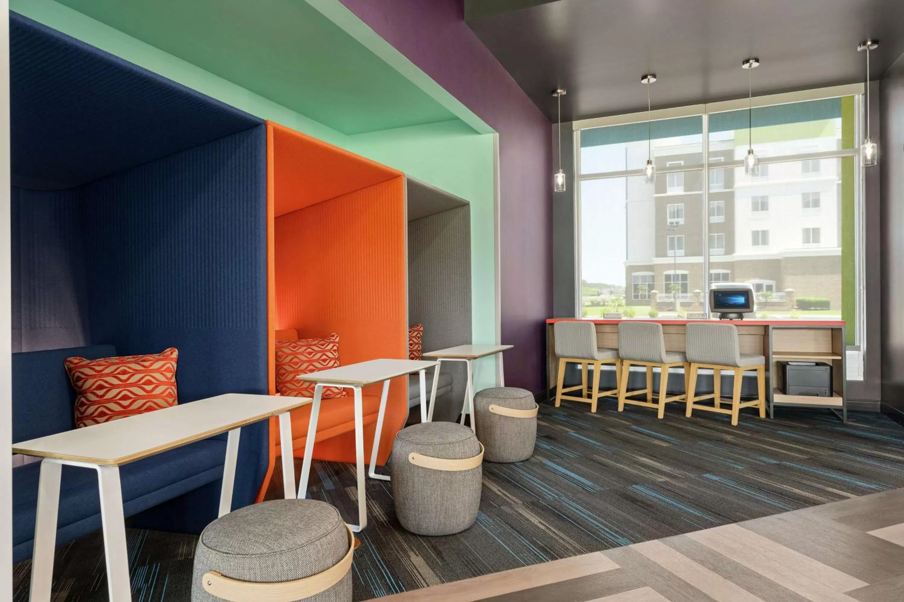 Lobby or reception in Tru By Hilton Florence I-95