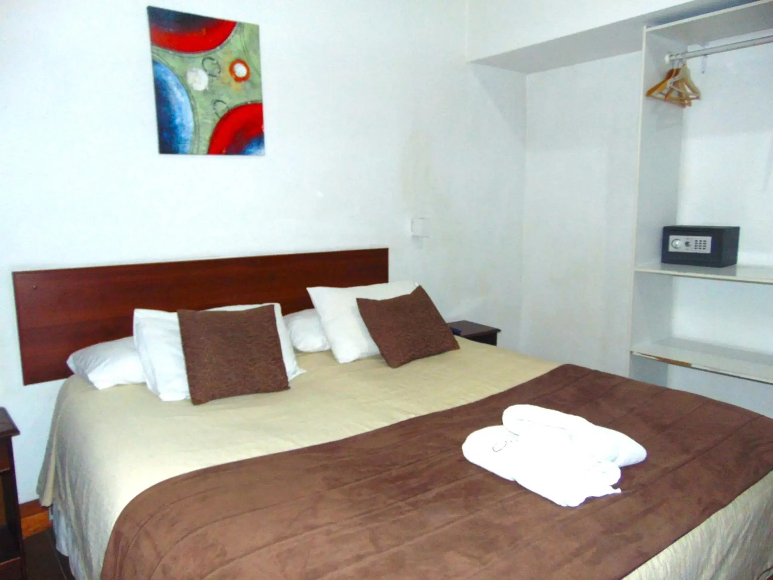 Queen Room in Hotel Casa Lyon Queen Room in Hotel Casa Lyon