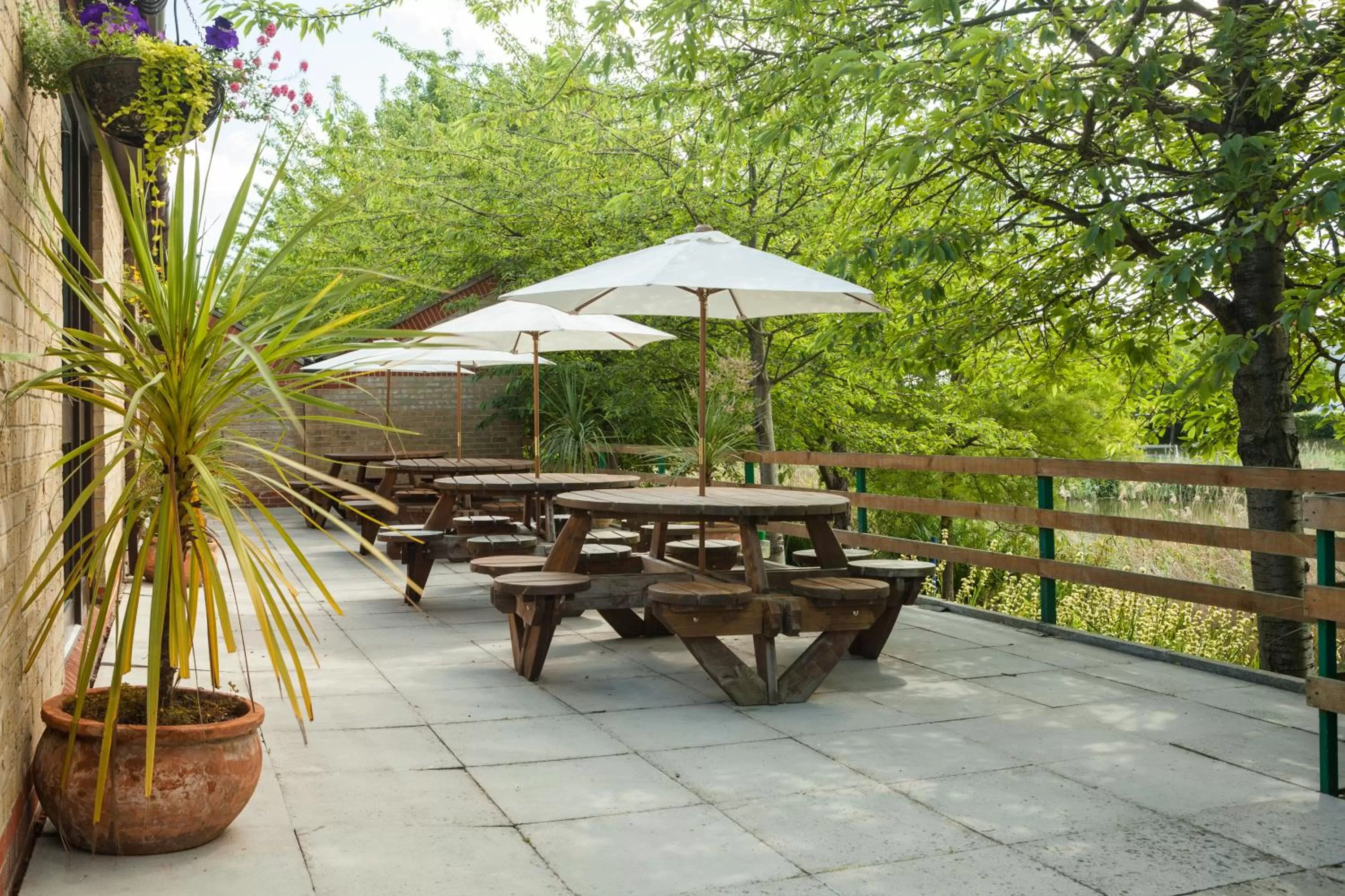 Nearby landmark in Campanile Hotel Dartford