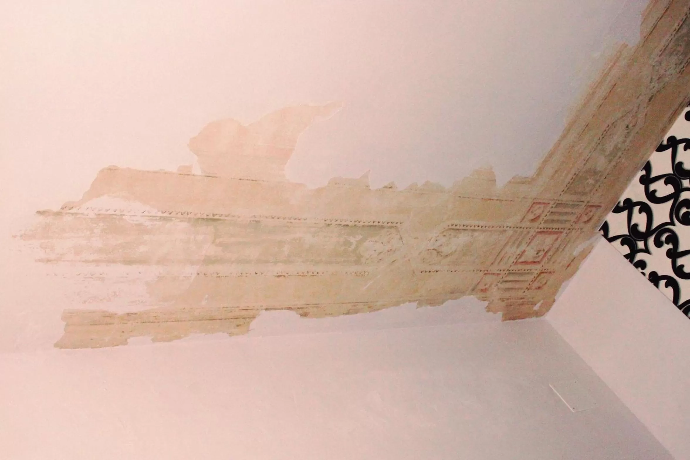 Decorative detail in B&B Camelot