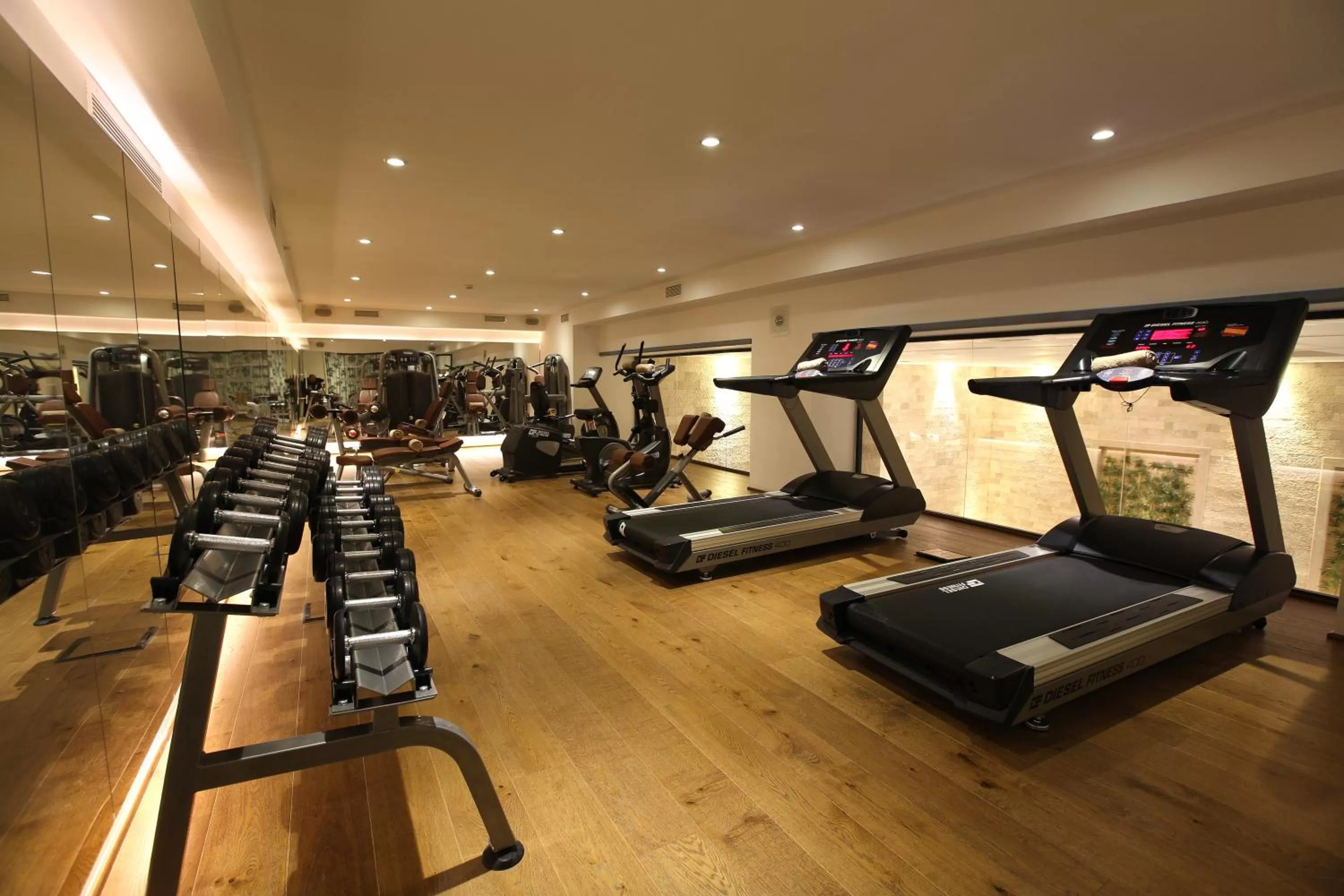 Fitness centre/facilities in Miracle Istanbul Asia Airport Hotel & Spa