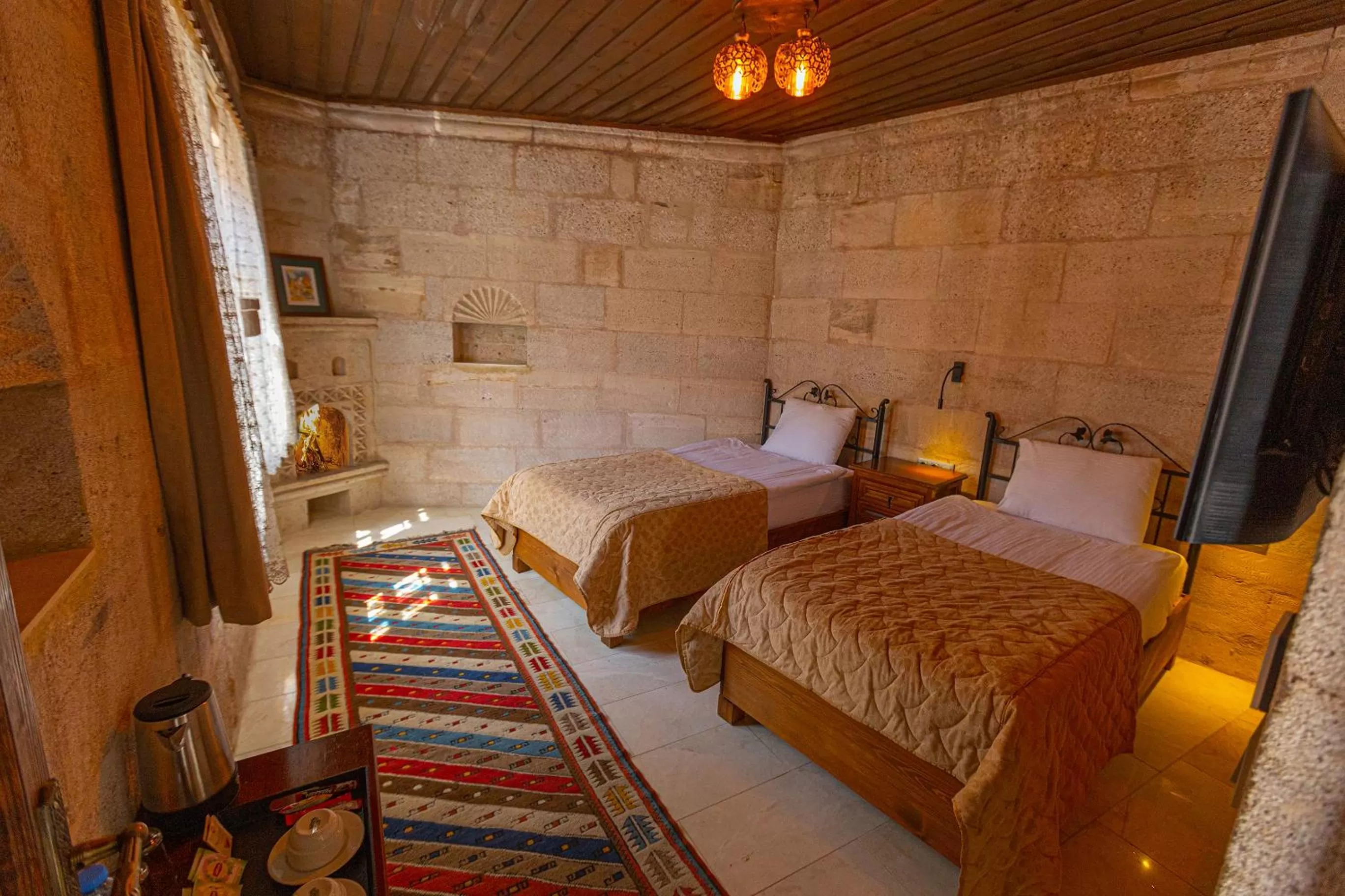 Bedroom, Bed in Taskonak Hotel