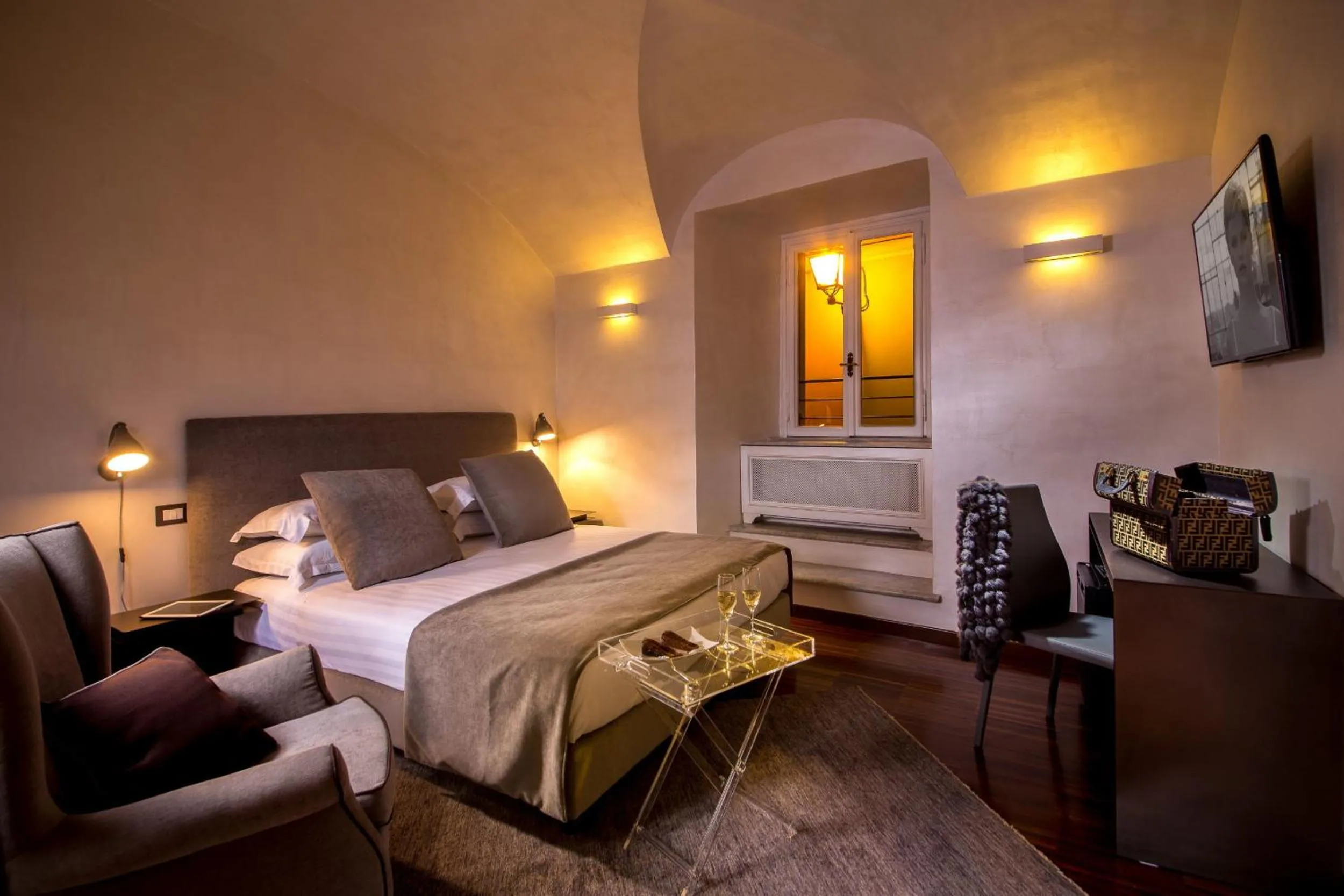 TV and multimedia, Bed in Palazzo De Cupis - Suites and View