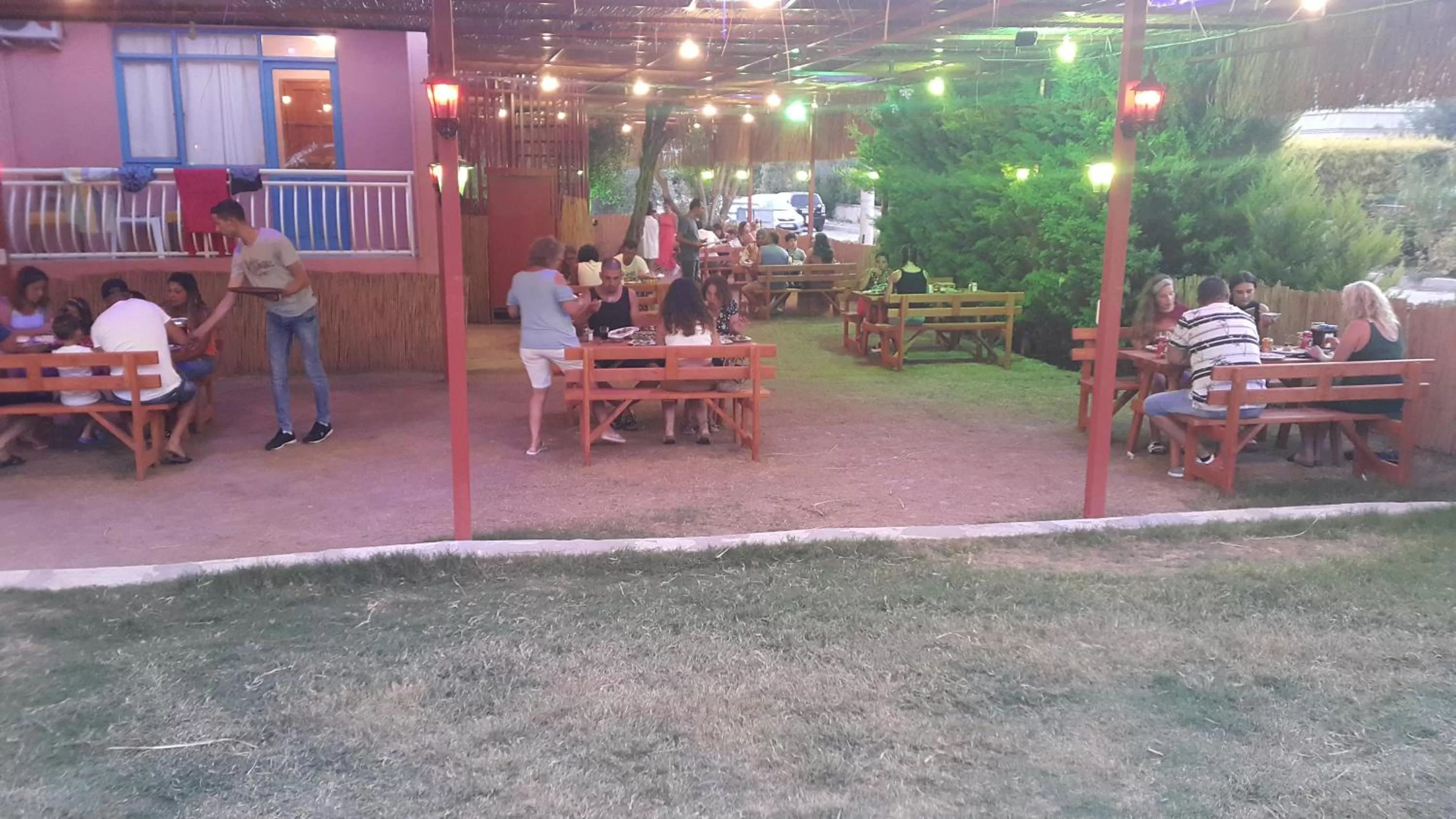 Restaurant/places to eat in Grand Yayla Hotel