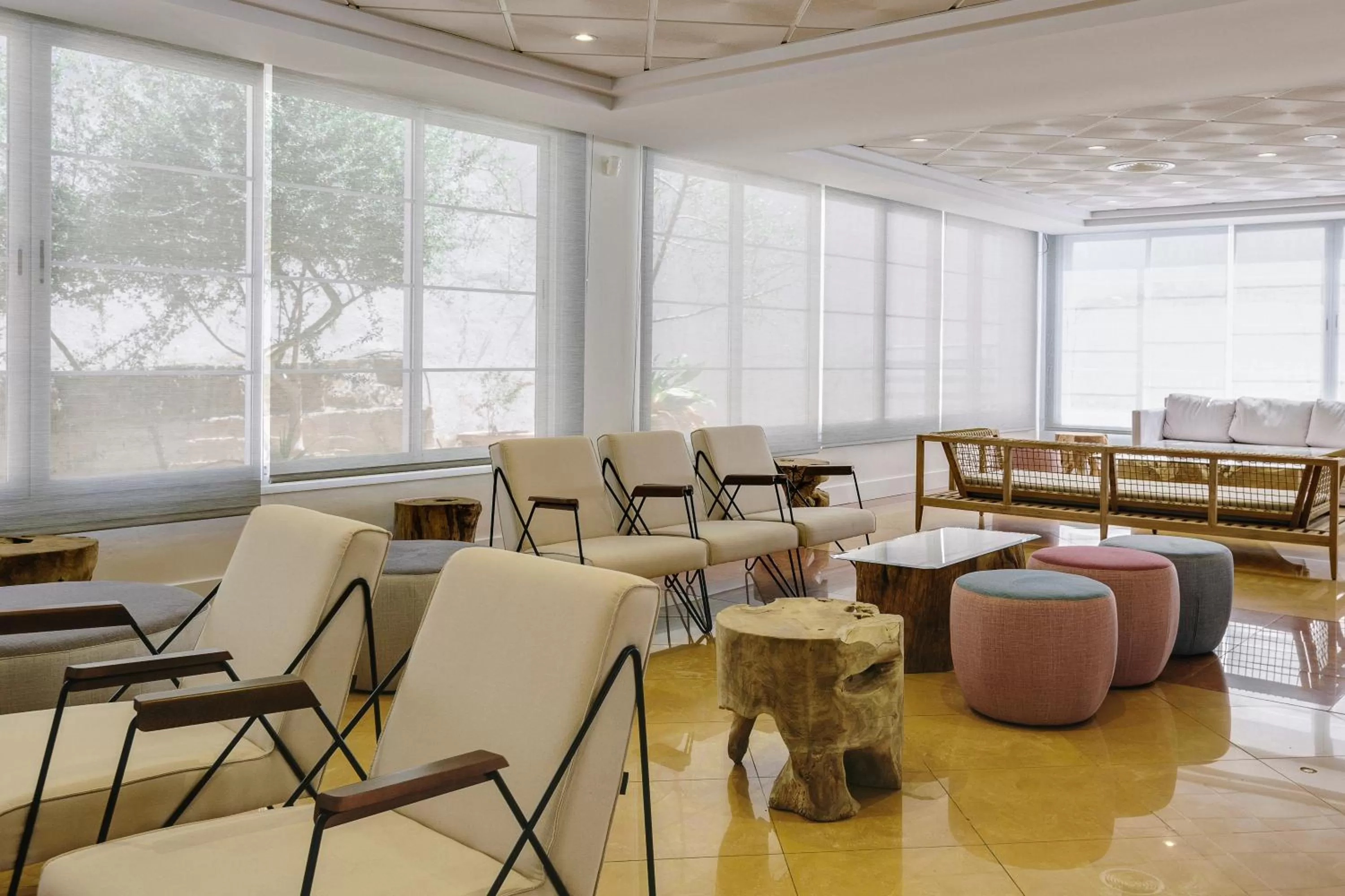 Lounge or bar in ILUNION Palmanova Mallorca