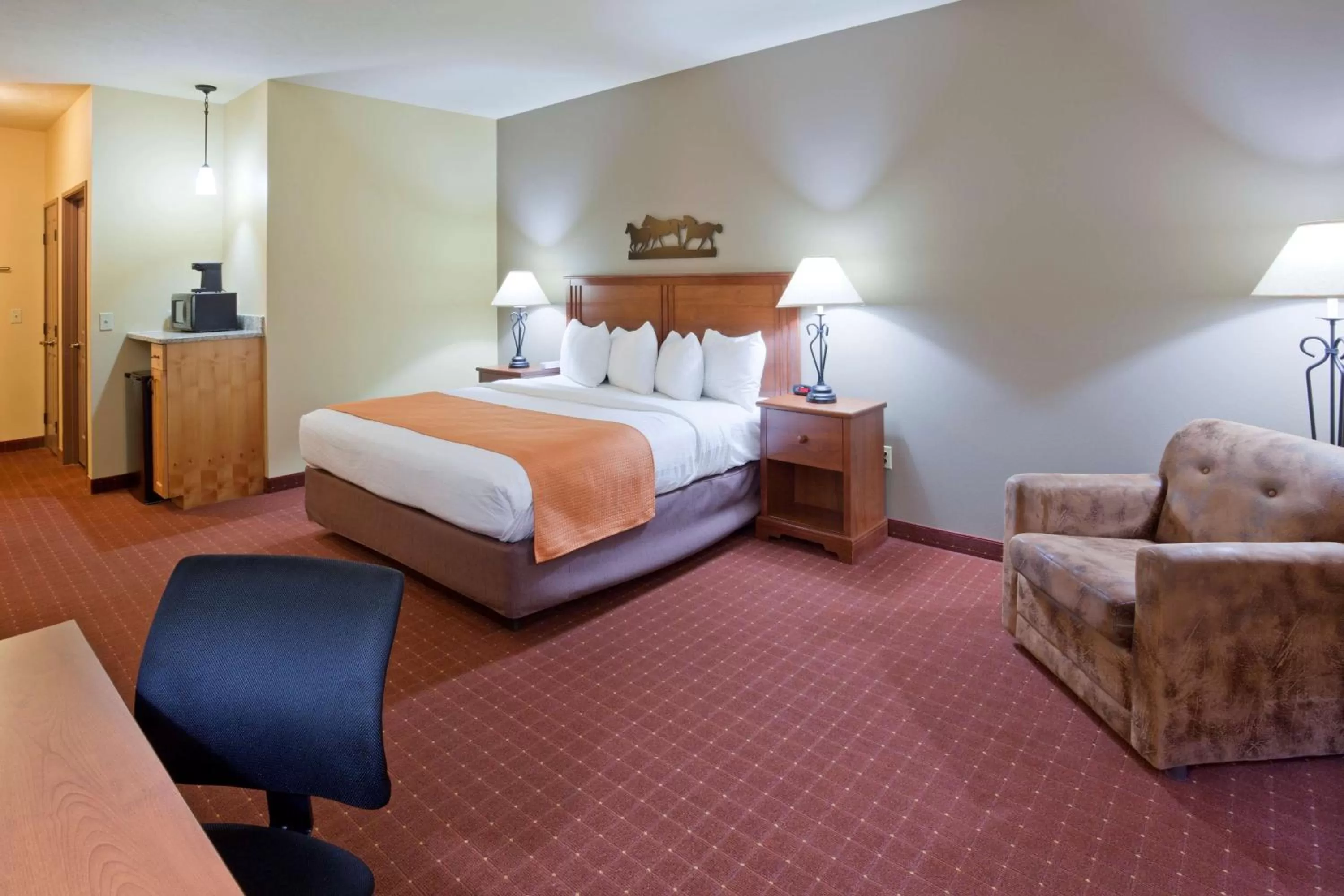 King Room - Non-Smoking in AmericInn by Wyndham Fargo Medical Center