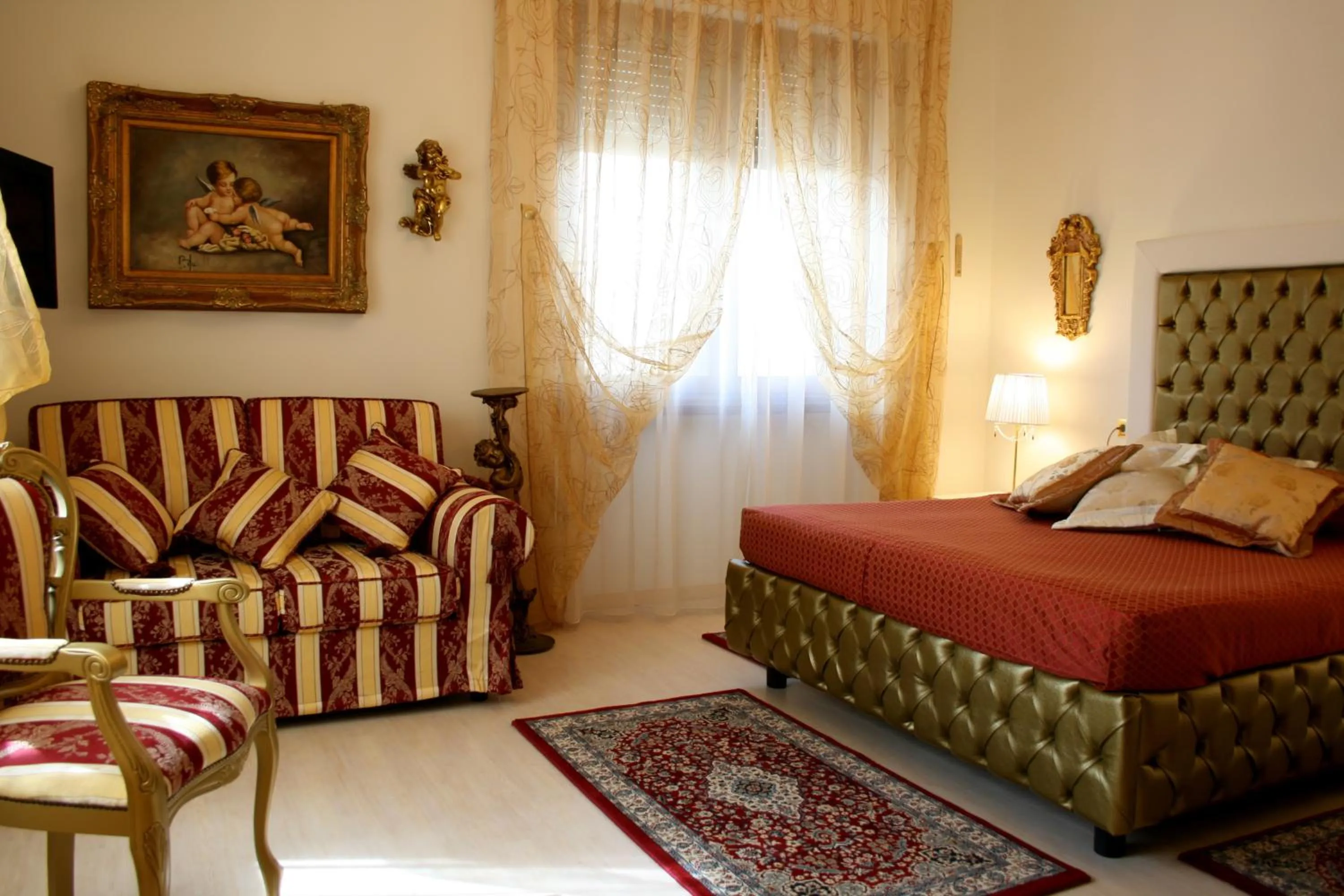 Photo of the whole room, Bed in Hotel Continentale