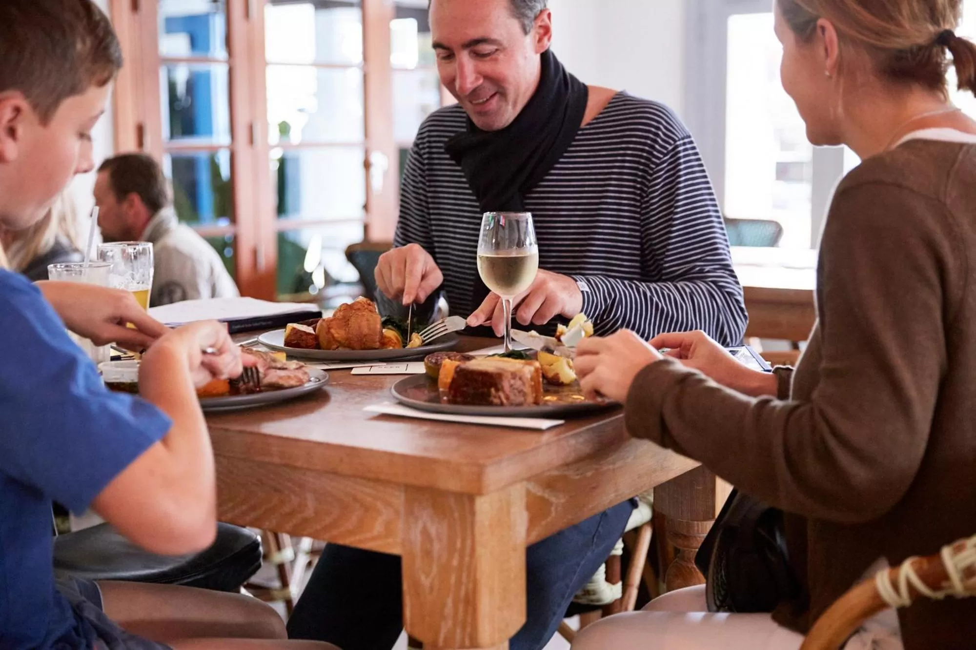 People in Charing Cross Hotel