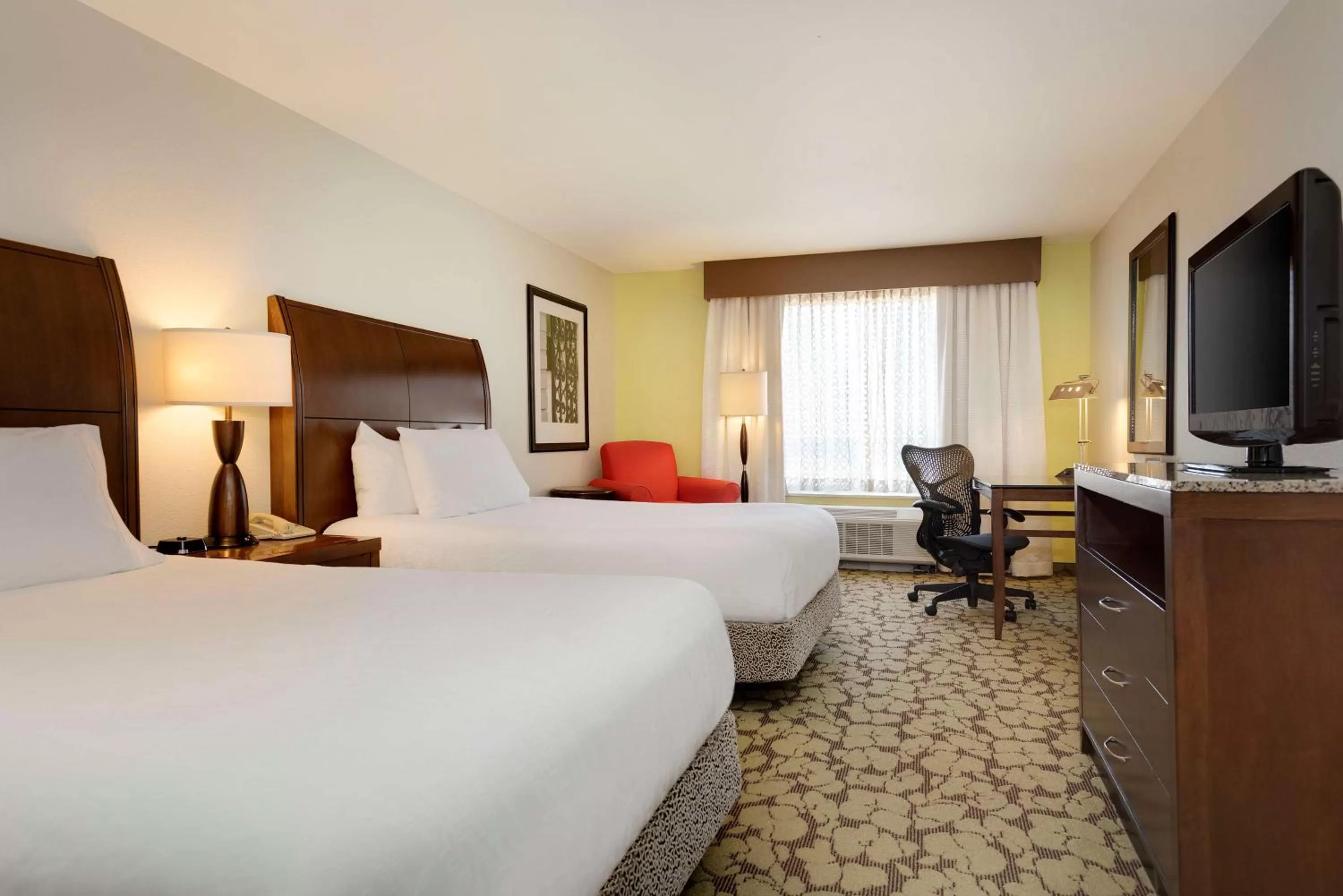Premium Queen Room with Two Queen Beds in Hilton Garden Inn Hoffman Estates