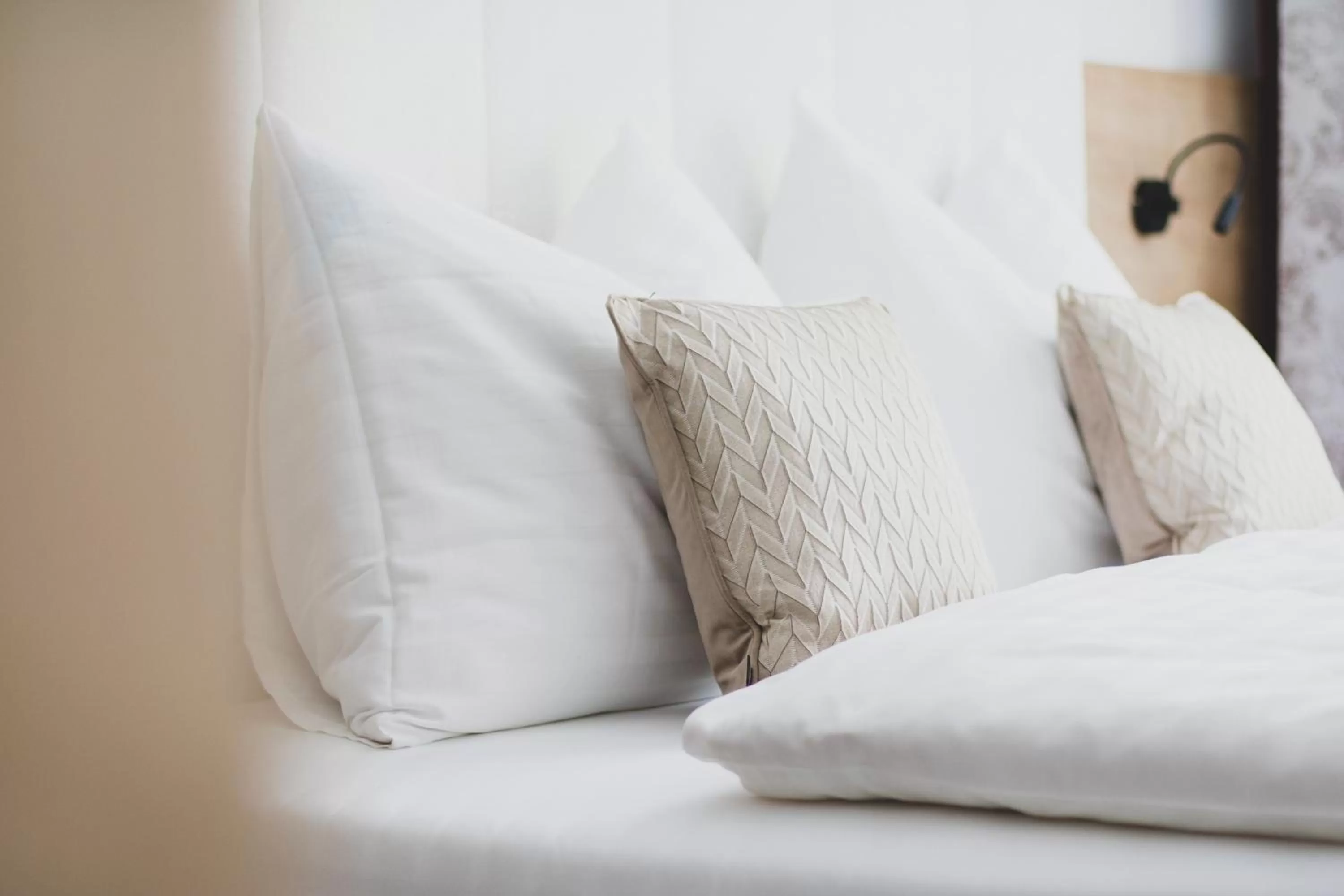 Photo of the whole room, Bed in Boutique Hotel Edelmanns