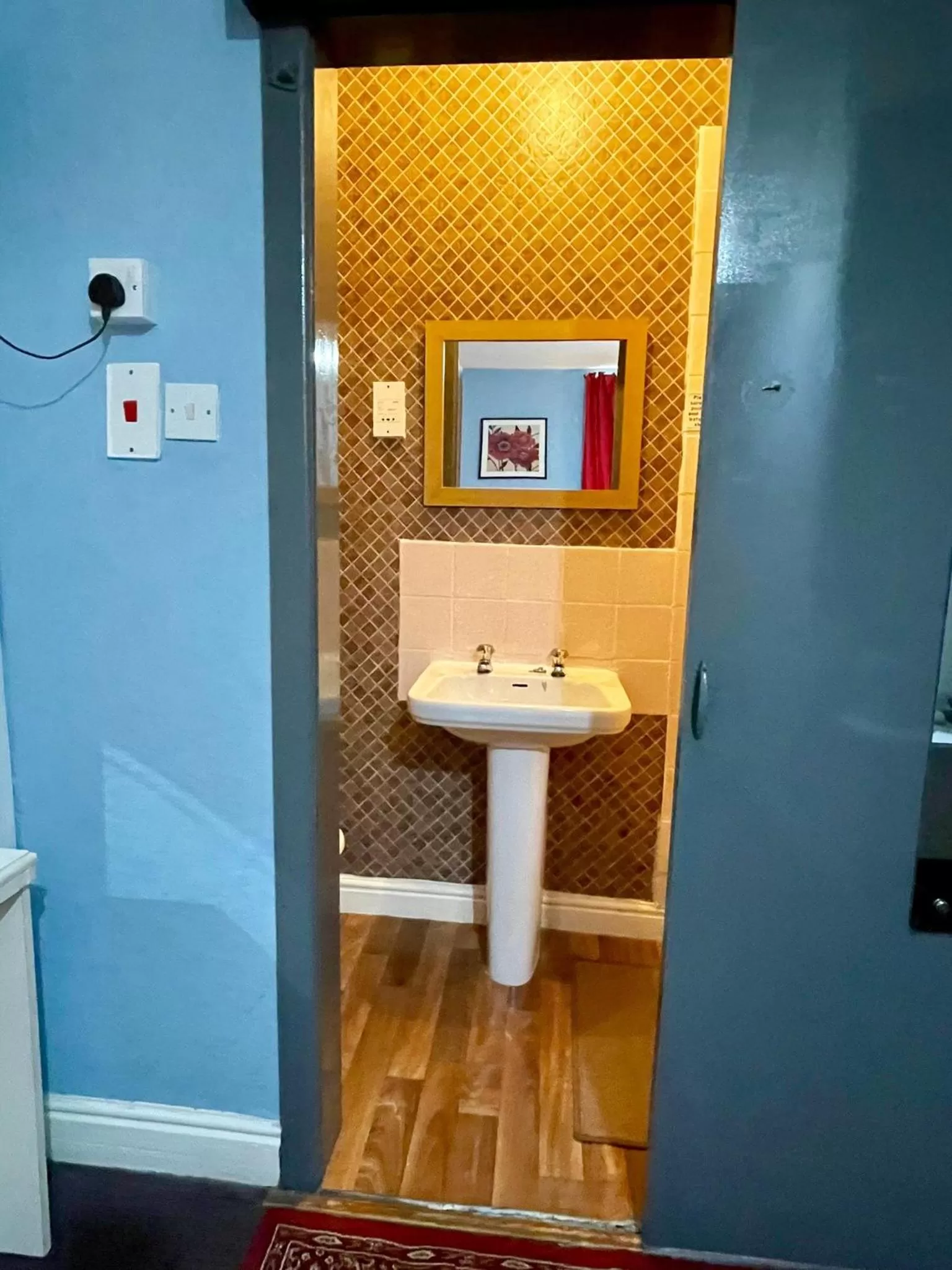 Bathroom in Blackpool Central Hotel