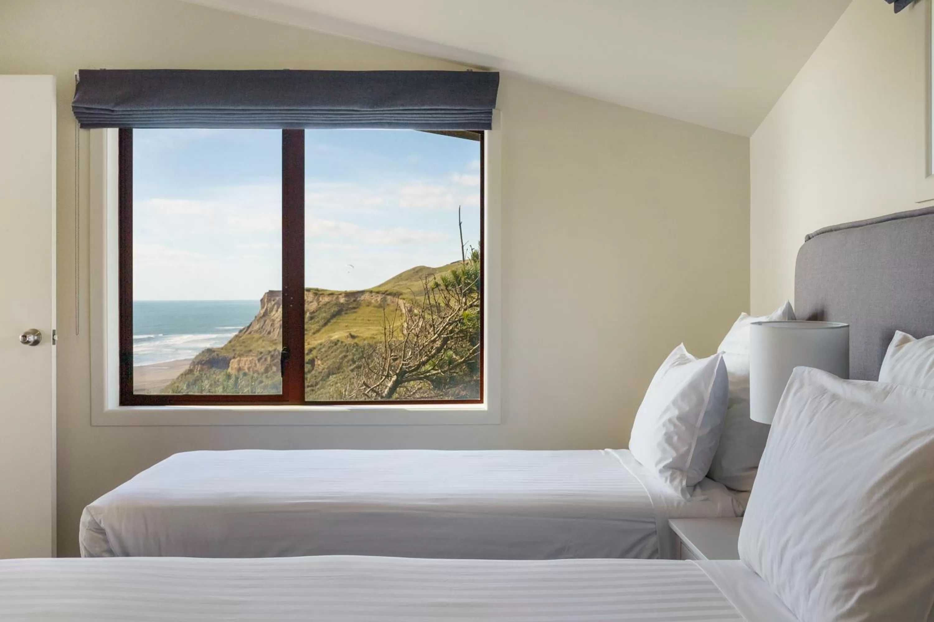 Bedroom, Bed in Castaways Resort