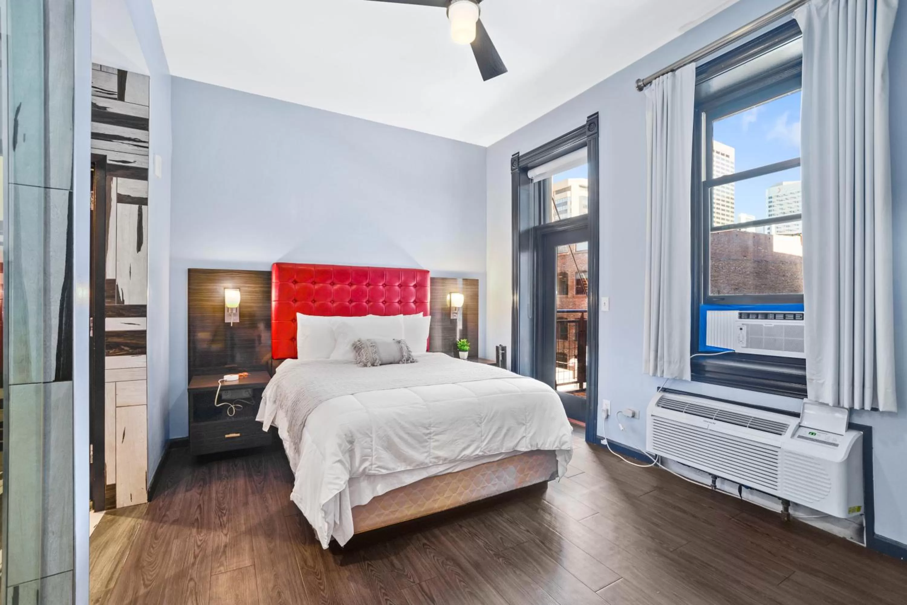 Bedroom, Bed in Good Hotels Downtown Denver