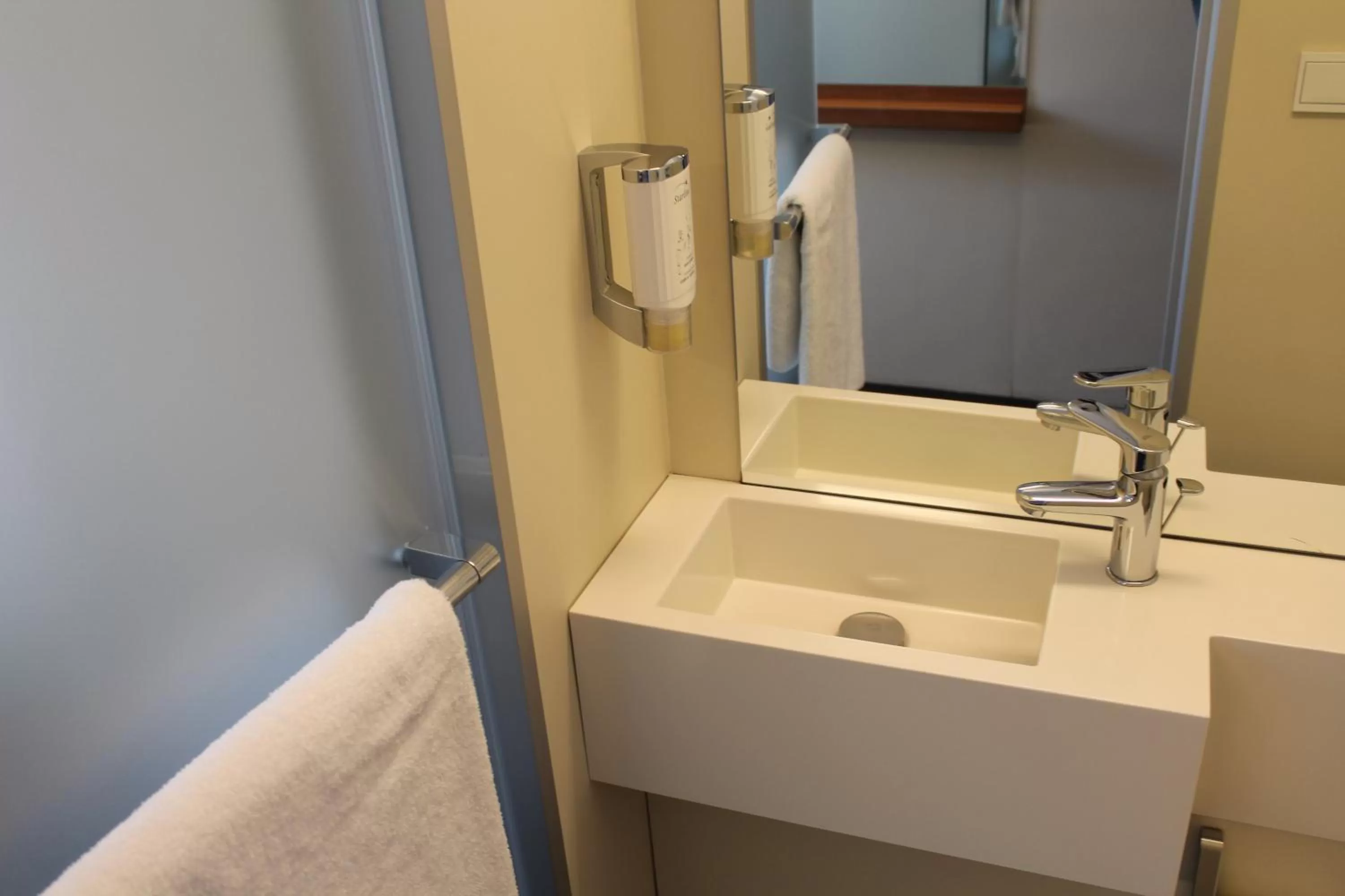 Bathroom in easyHotel Berlin Hackescher Markt