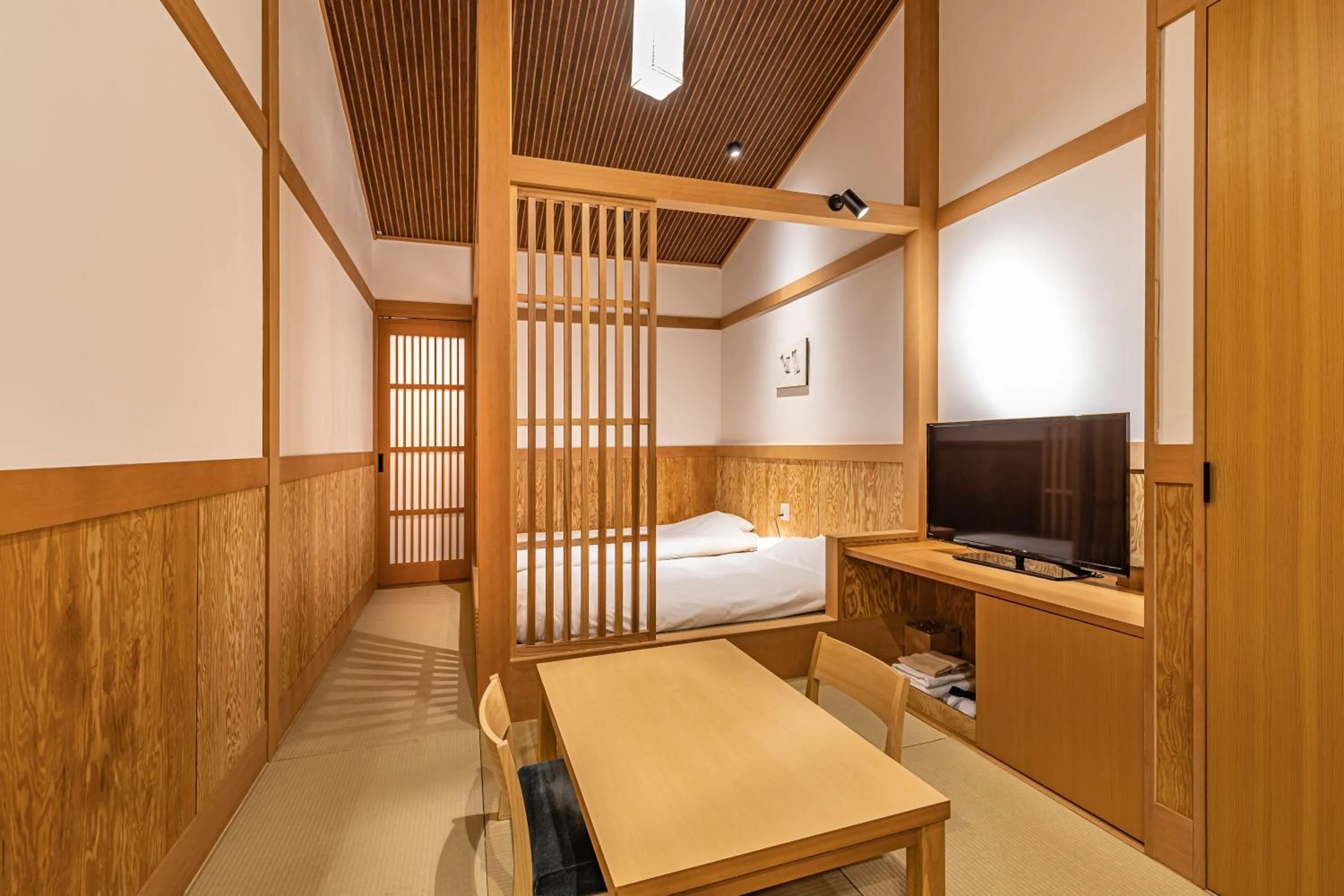 Photo of the whole room in Susukinohara Ichinoyu