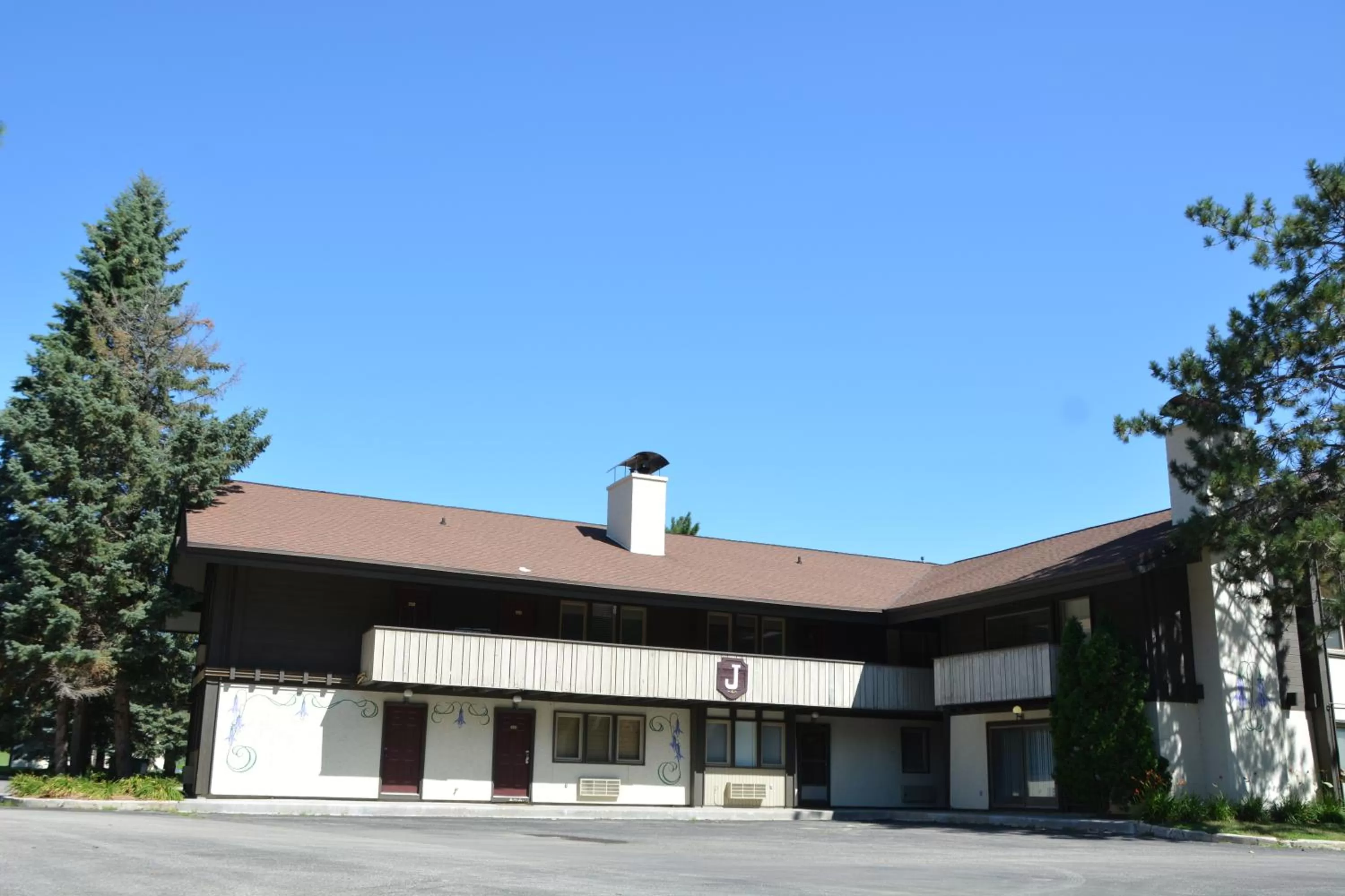 Property building in Boyne Mountain