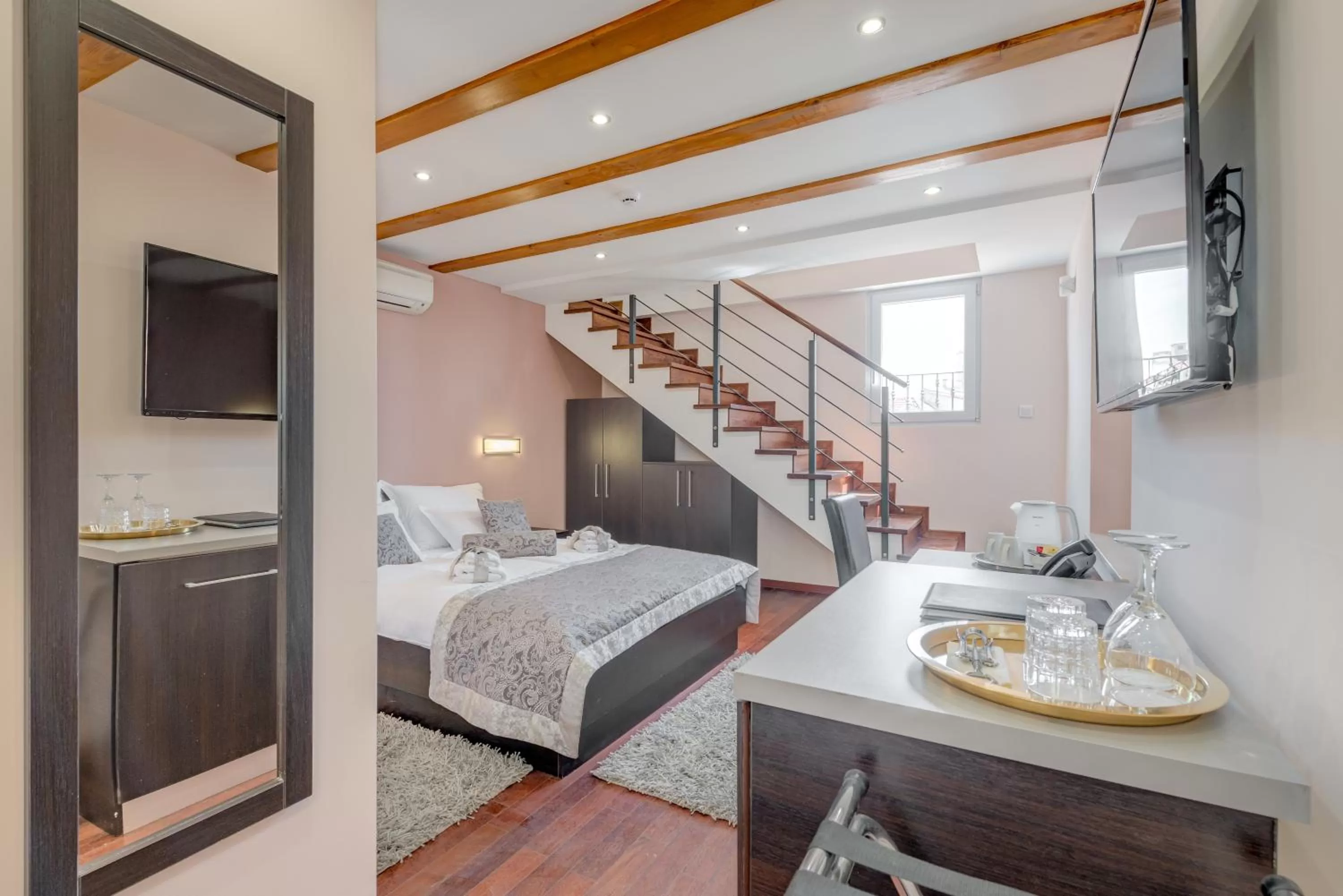 Bedroom, Bed in Palace Suites Heritage Hotel - Adults Only