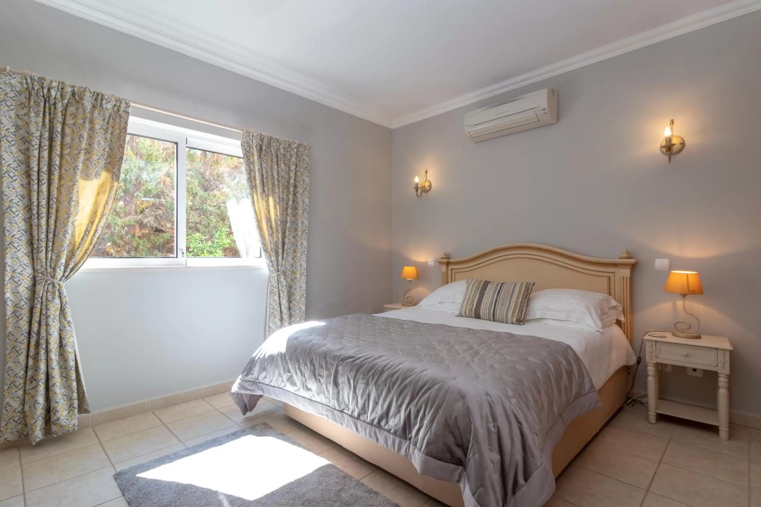 Bed in Vila Castelo Parque