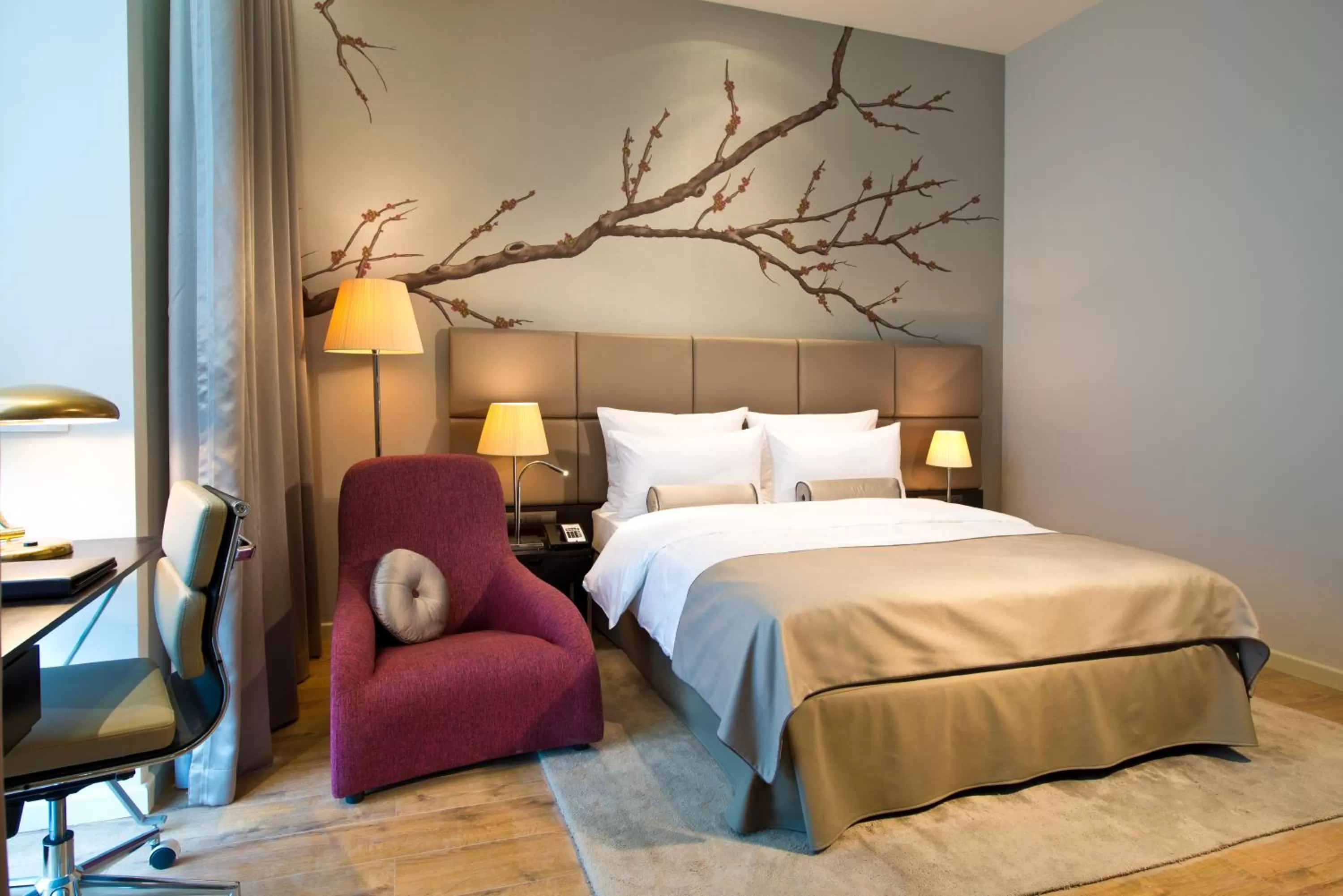 Queen Room - Non-Smoking in The Posthouse Berlin Potsdamer Platz- Leonardo Limited Edition