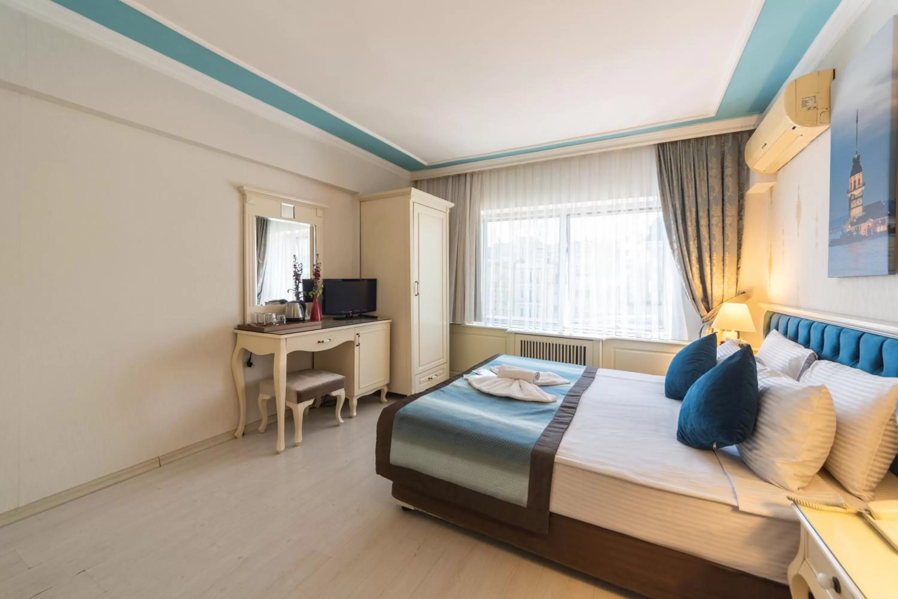 Photo of the whole room, Bed in Viva Deluxe Hotel