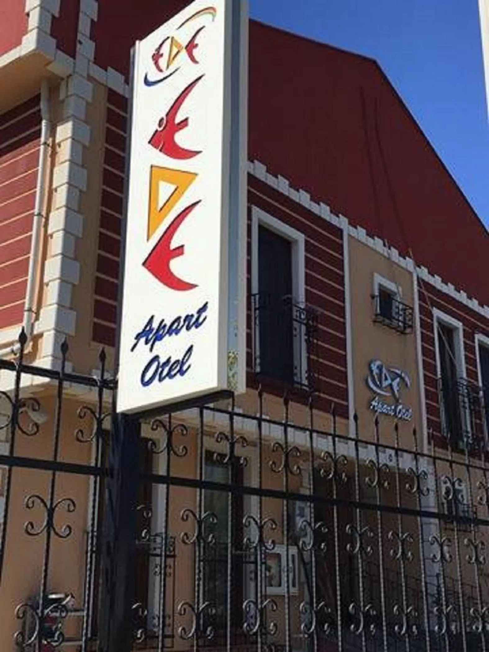 Facade/entrance in Ede Apart Otel