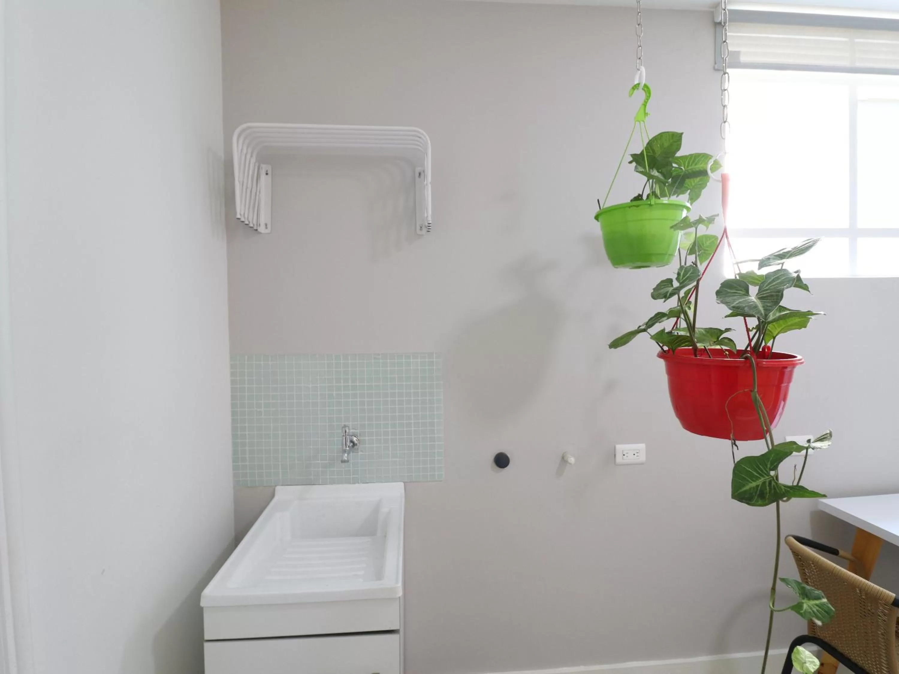 Bathroom in 554 Apartments