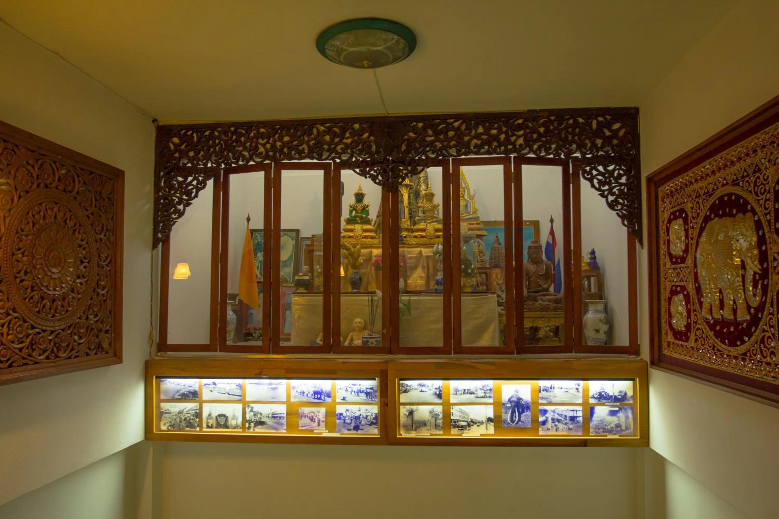 Decorative detail in Rendezvous Oldtown Chiangmai