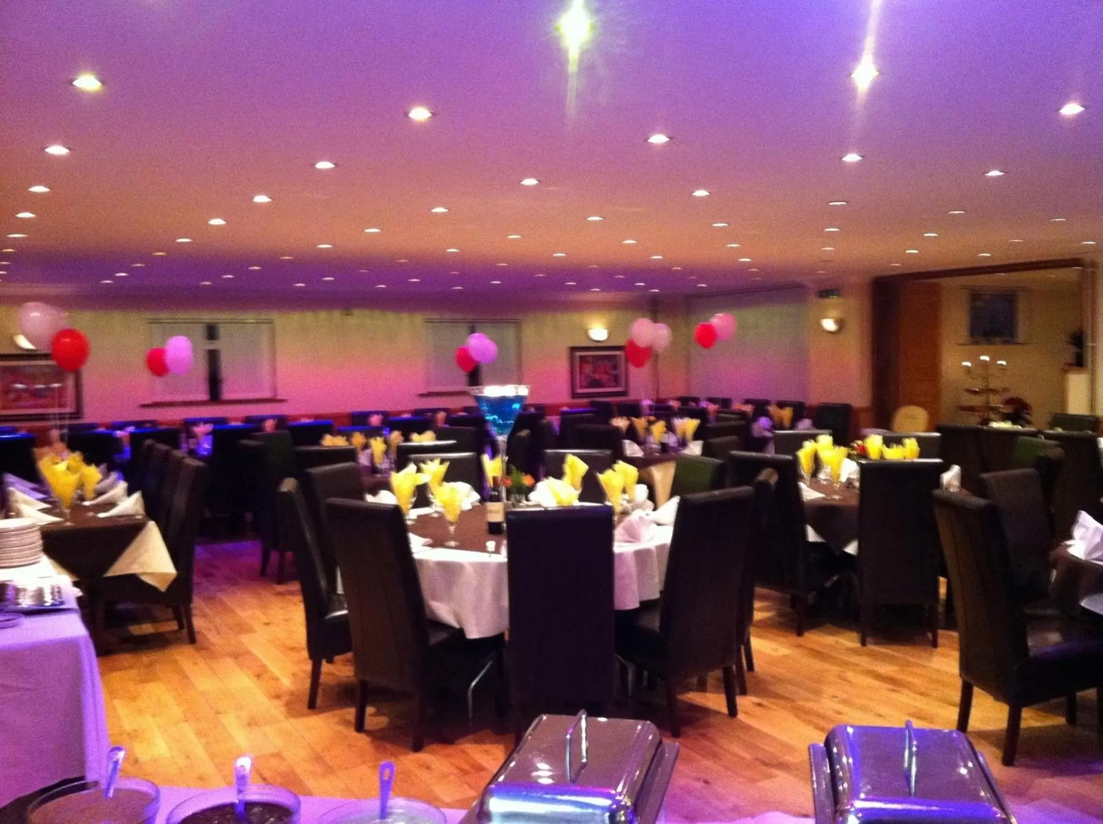 Restaurant/places to eat in Haveli Hotel