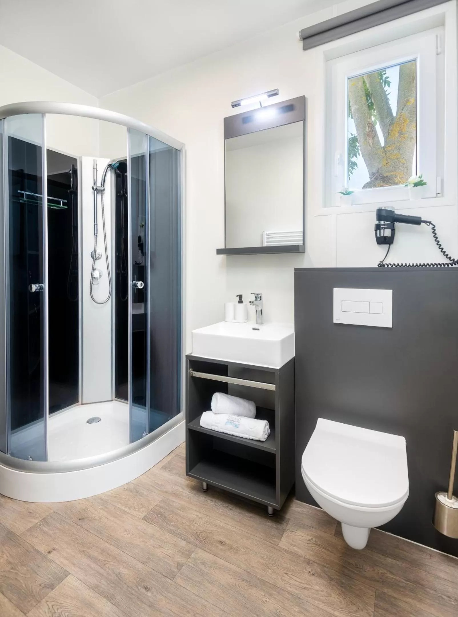 Shower in Tisza-tó Apartmanpark