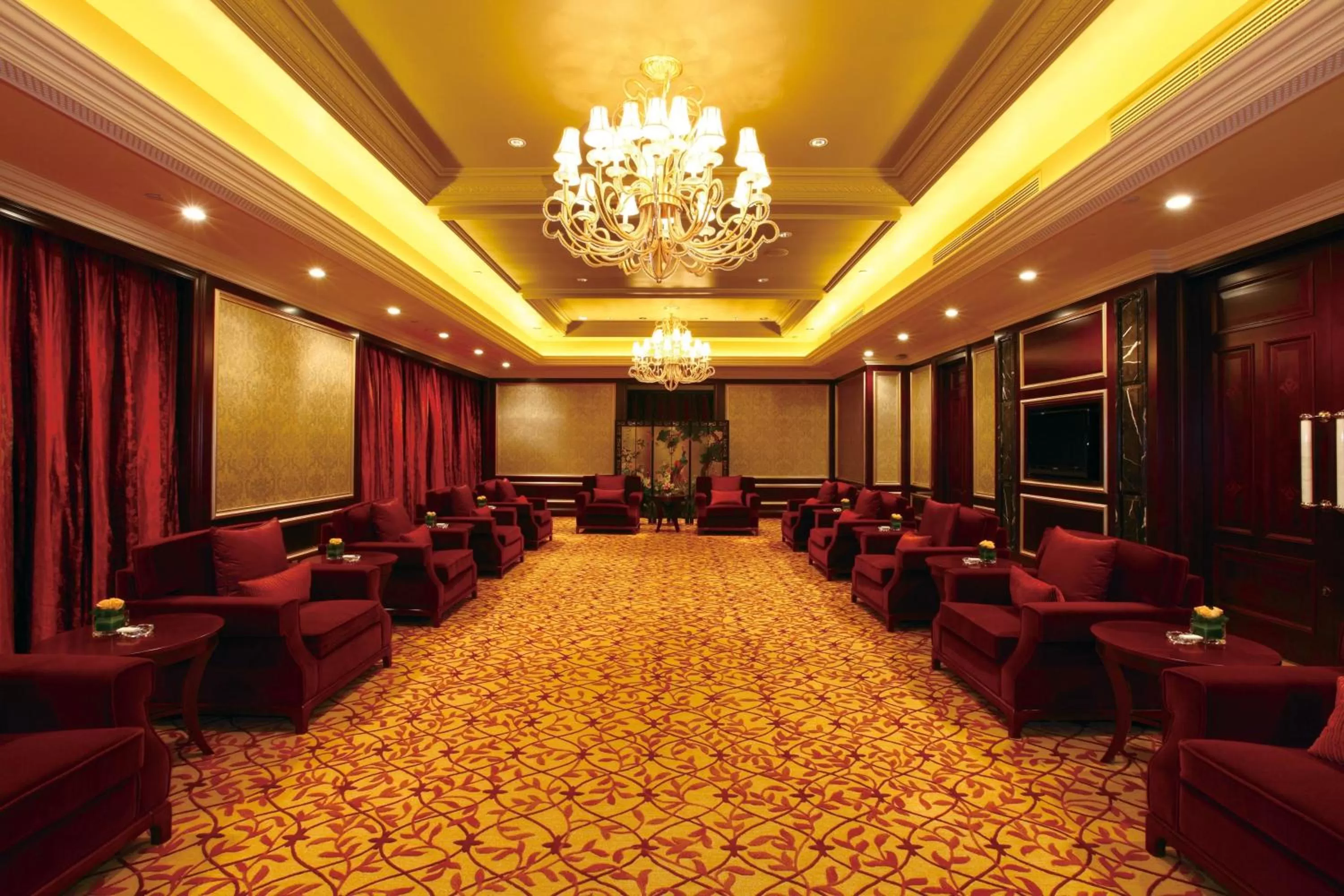 Lounge or bar in Grand Central Hotel Shanghai - Nanjing Road