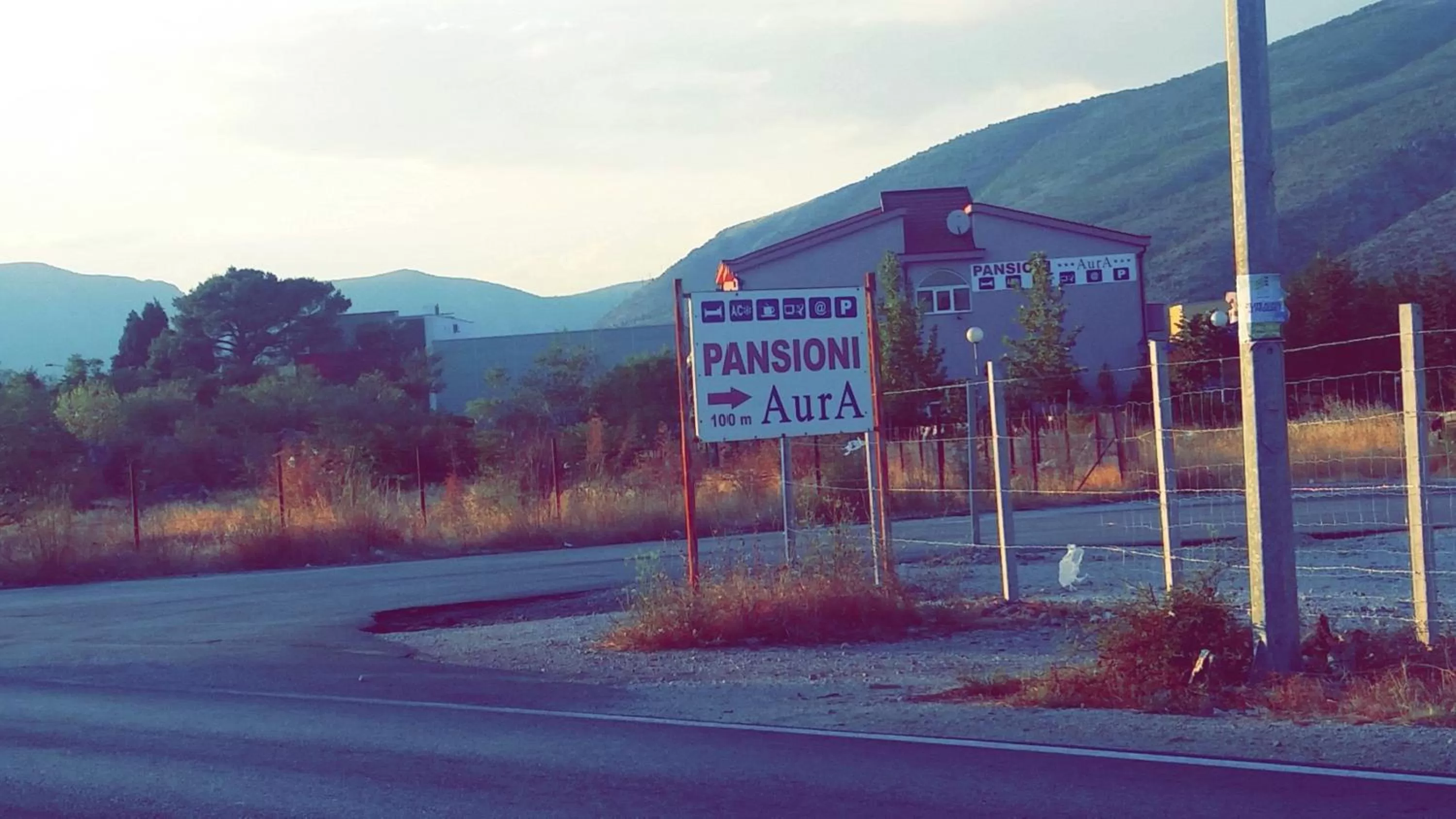 Street view, Property Building in Motel Aura